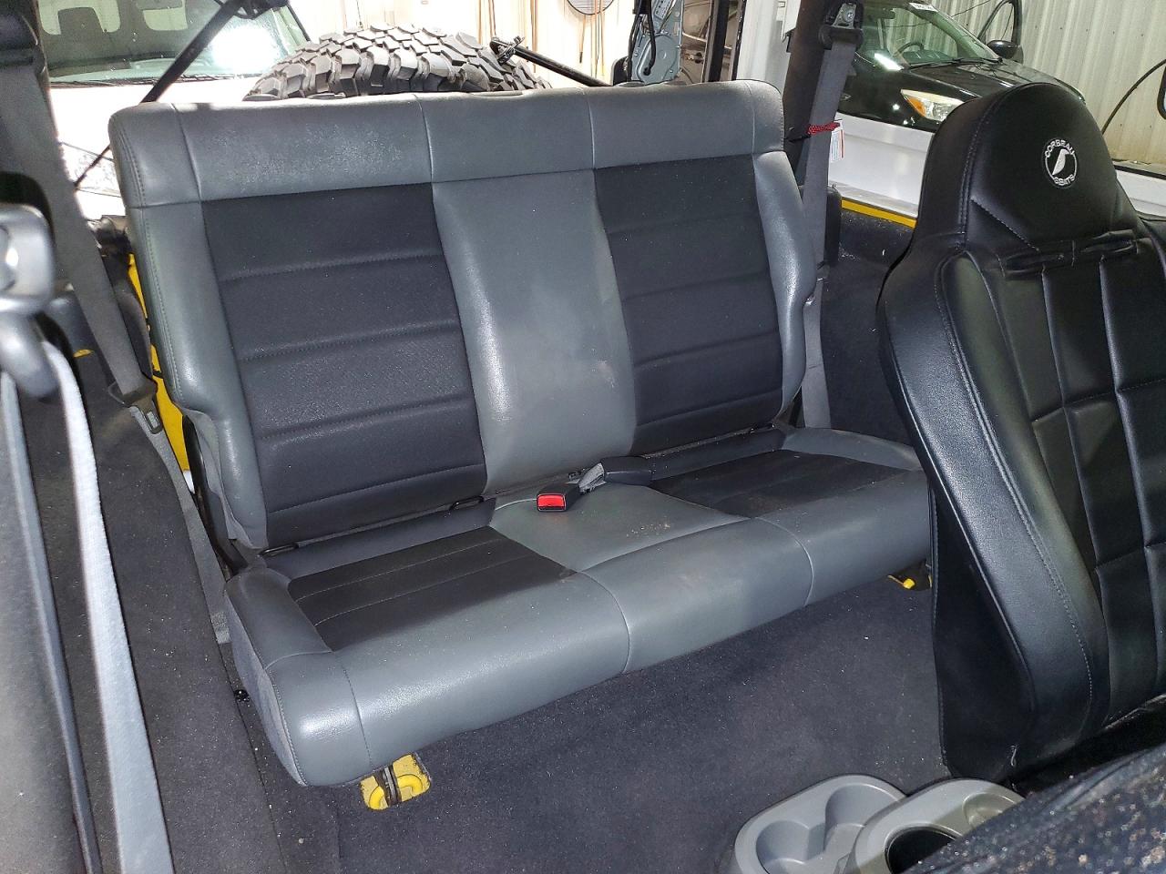 2008 Jeep Wrangler X Yellow vin: 1J4FA24158L502948