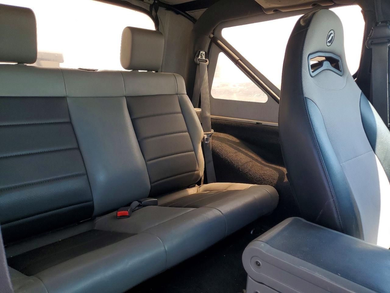 2008 Jeep Wrangler X Silver vin: 1J4FA24158L550403