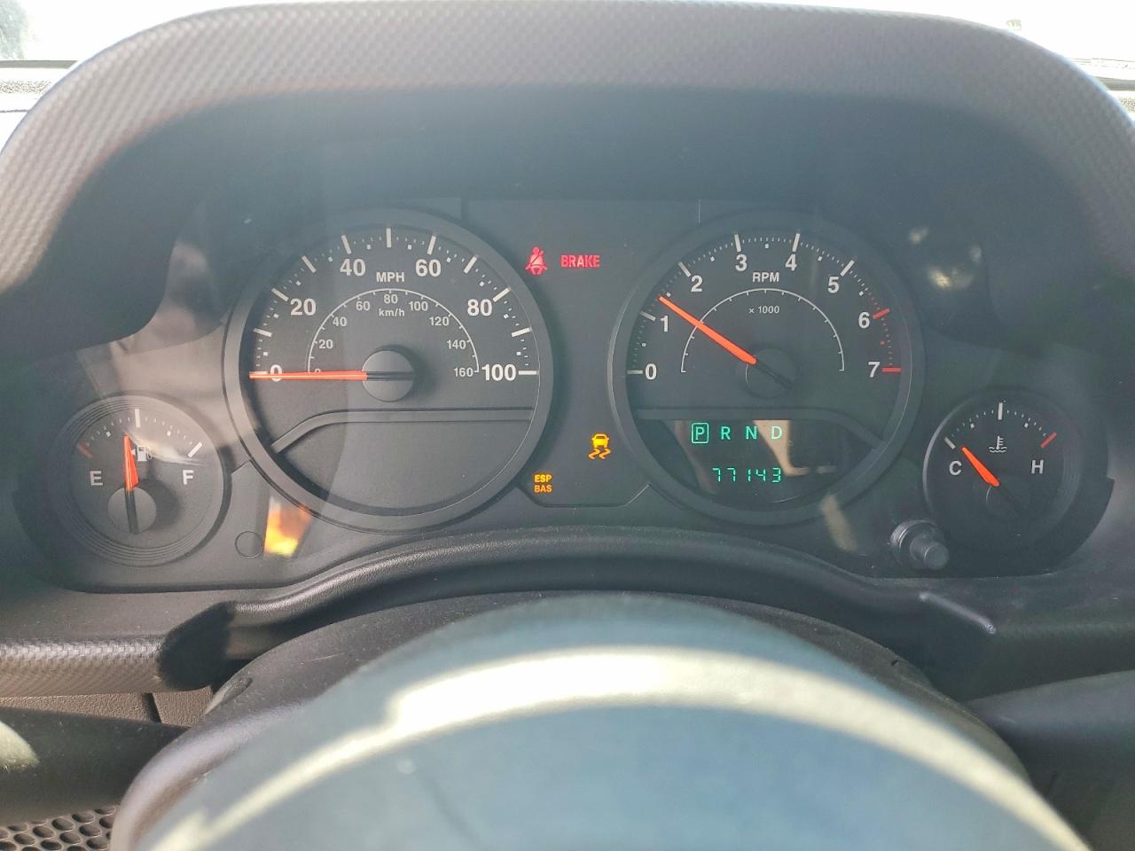 2008 Jeep Wrangler X Silver vin: 1J4FA24158L550403