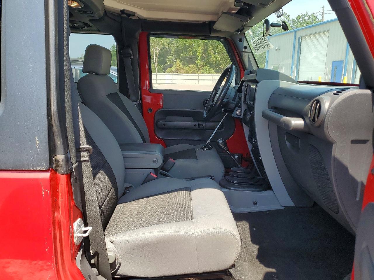 2009 Jeep Wrangler X Red vin: 1J4FA24159L766625