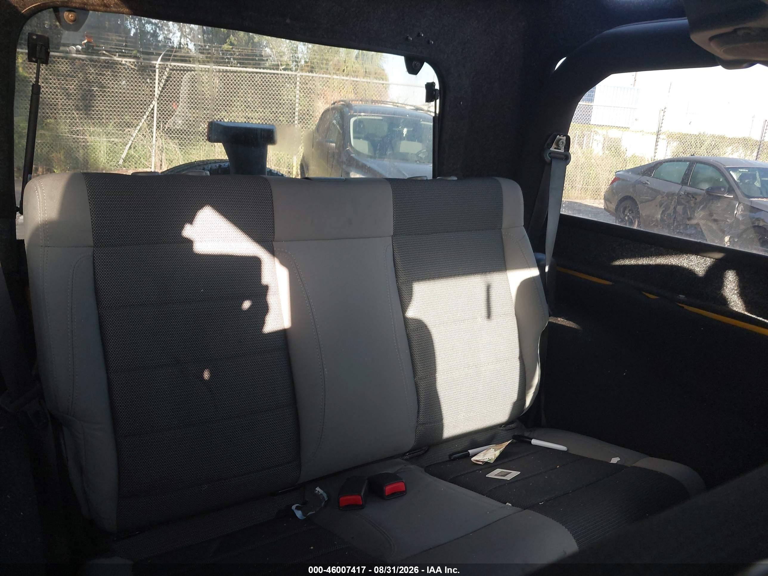 2007 Jeep Wrangler X Желтый vin: 1J4FA24167L230280