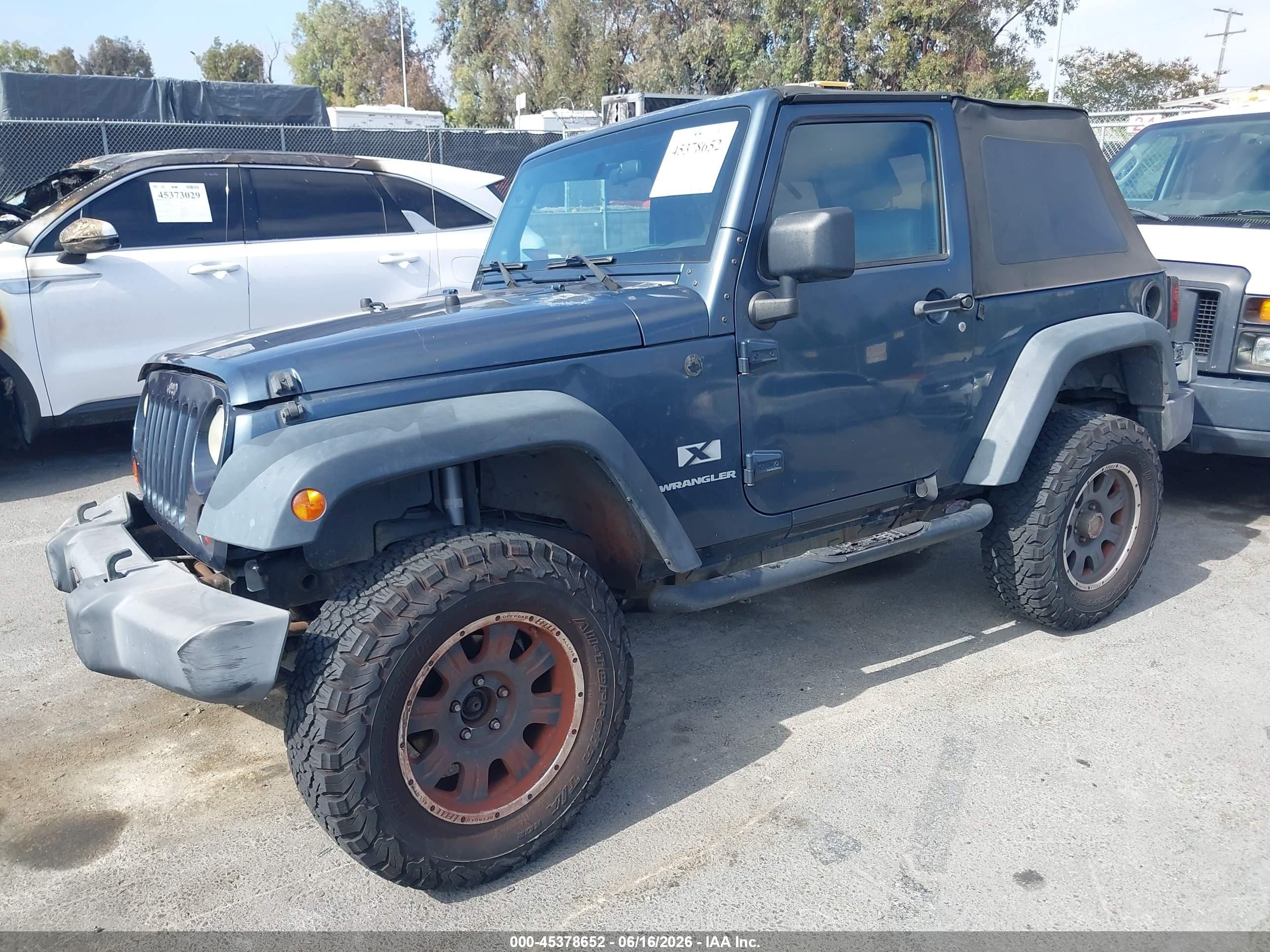 2008 Jeep Wrangler X Gray vin: 1J4FA24168L550782