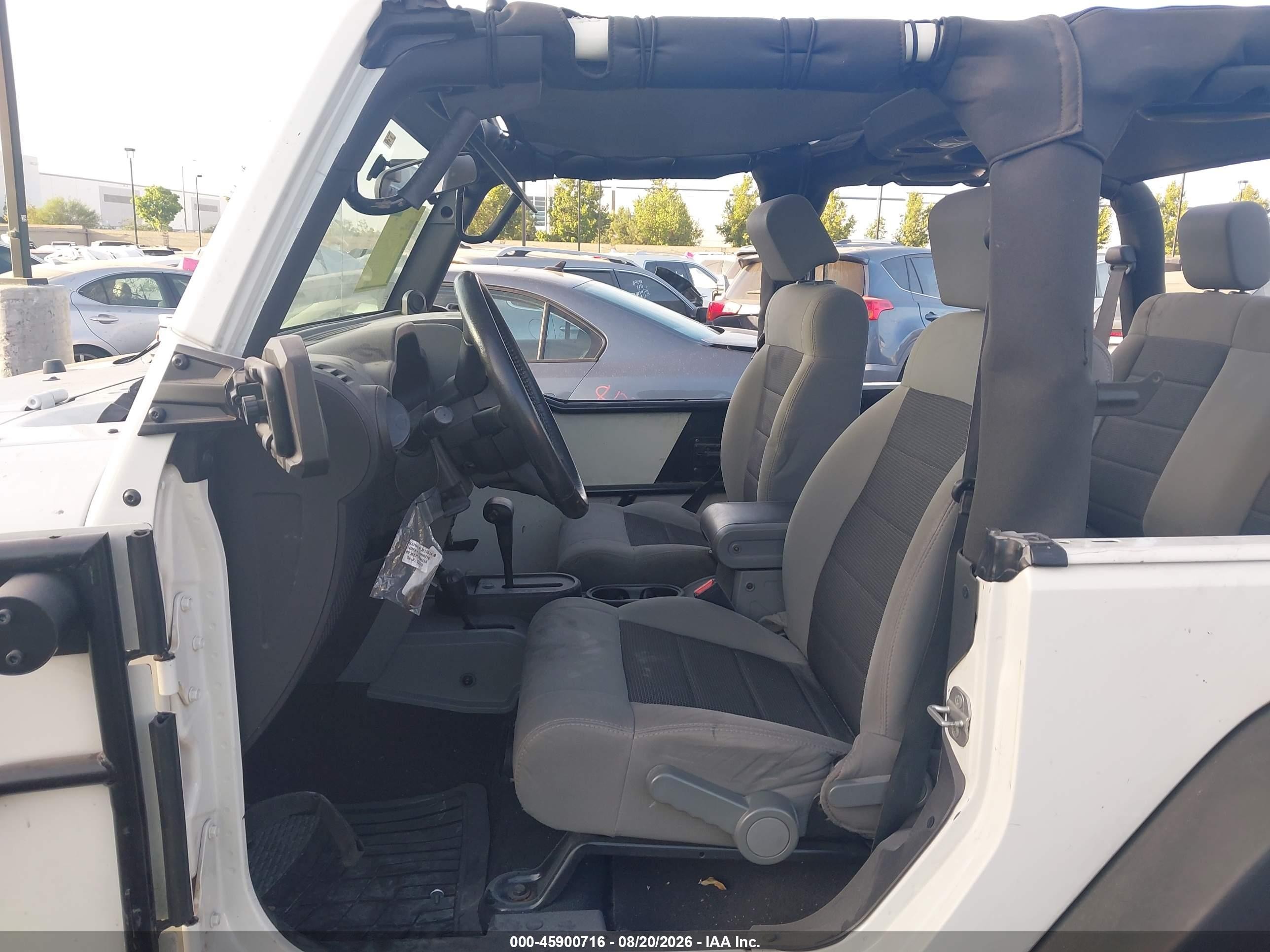 2009 Jeep Wrangler X White vin: 1J4FA24169L722763