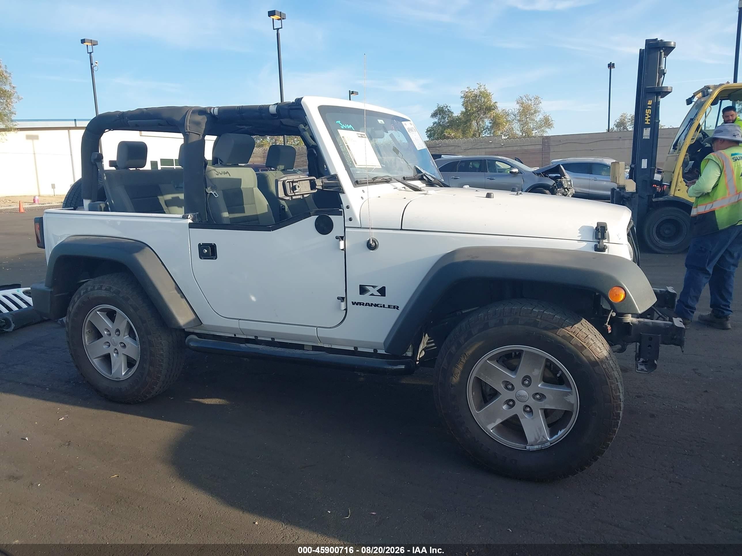 2009 Jeep Wrangler X White vin: 1J4FA24169L722763