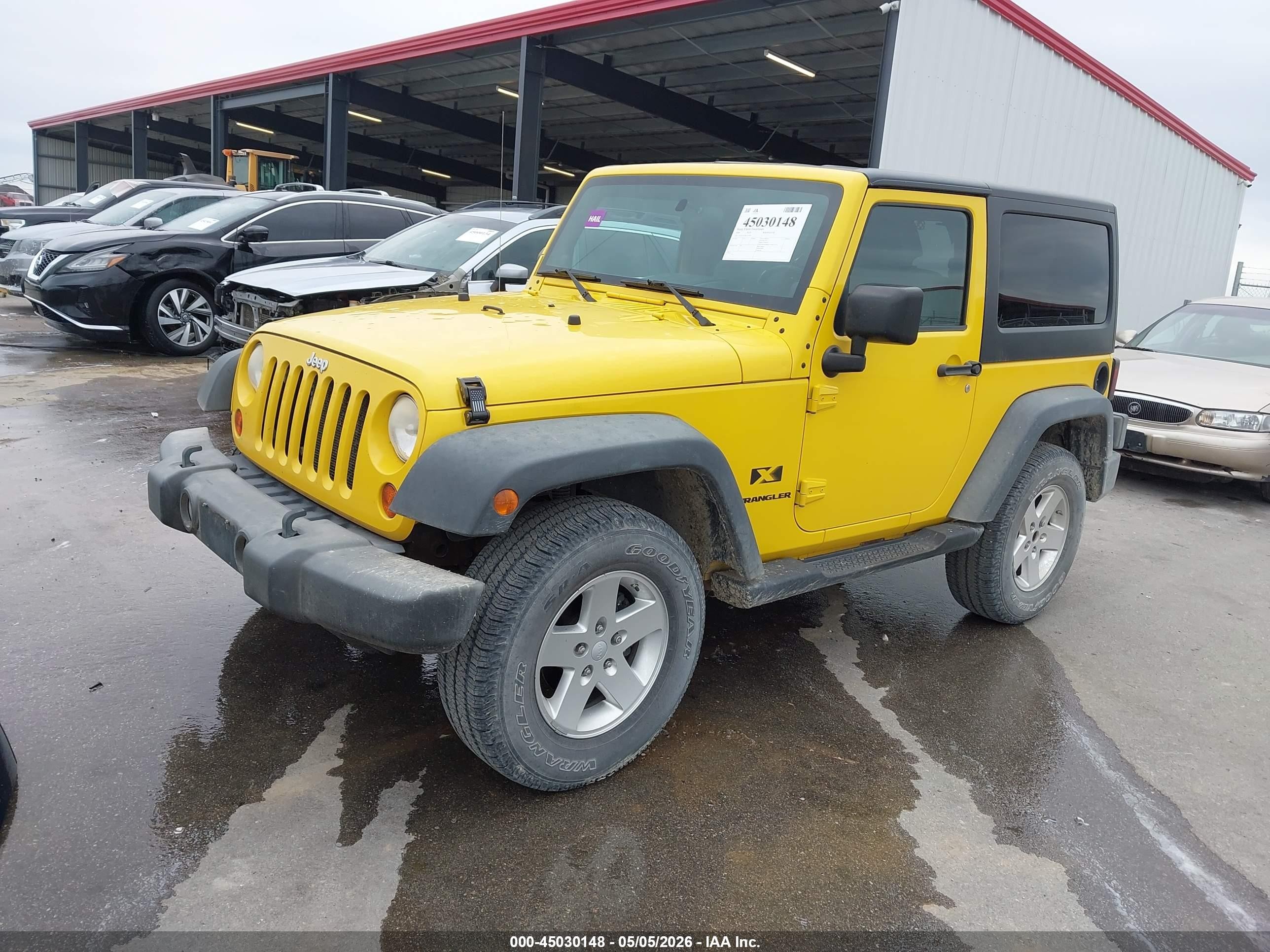 2008 Jeep Wrangler X Yellow vin: 1J4FA24178L633458