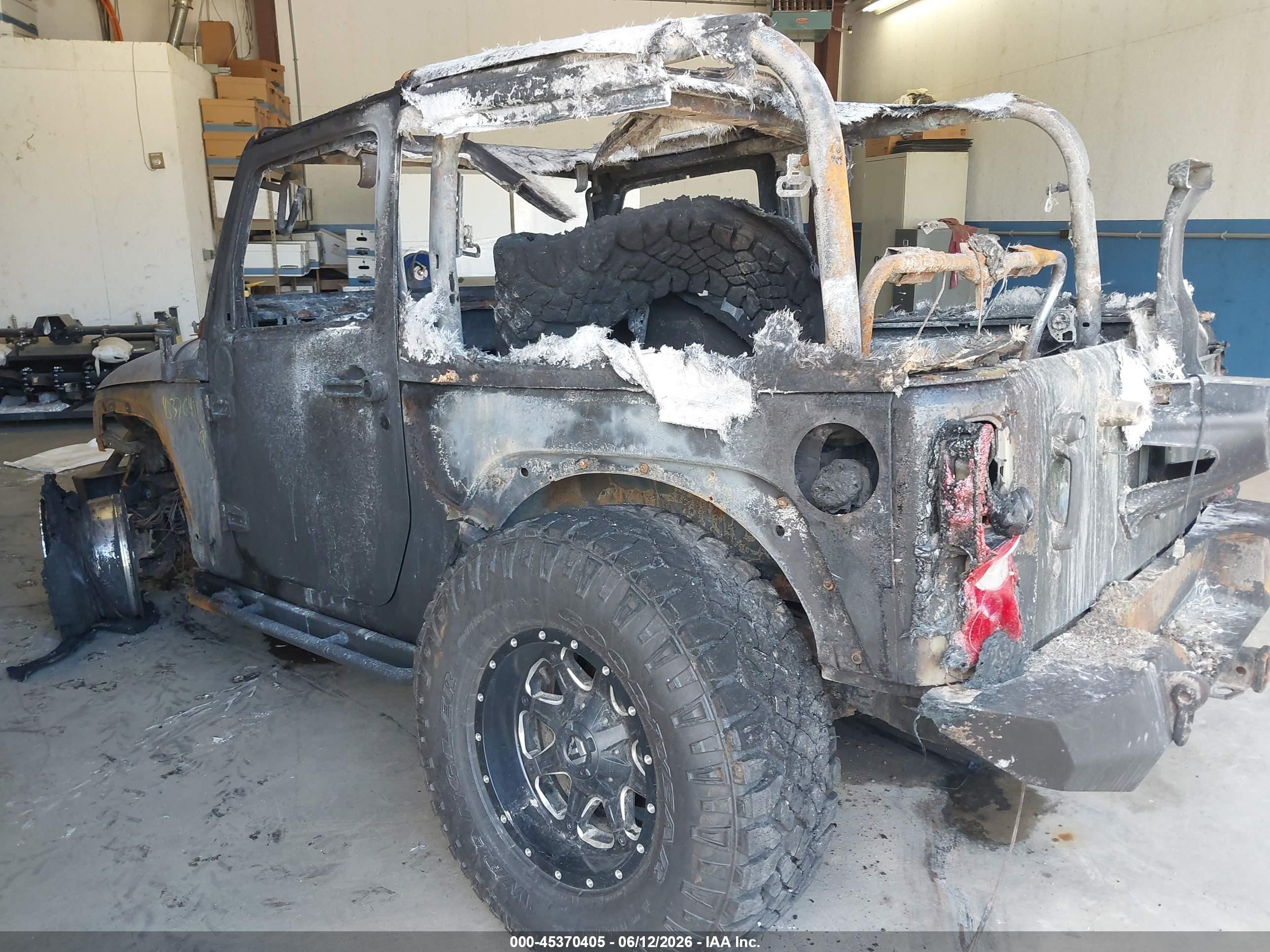 2009 Jeep Wrangler X Черный vin: 1J4FA24179L737210