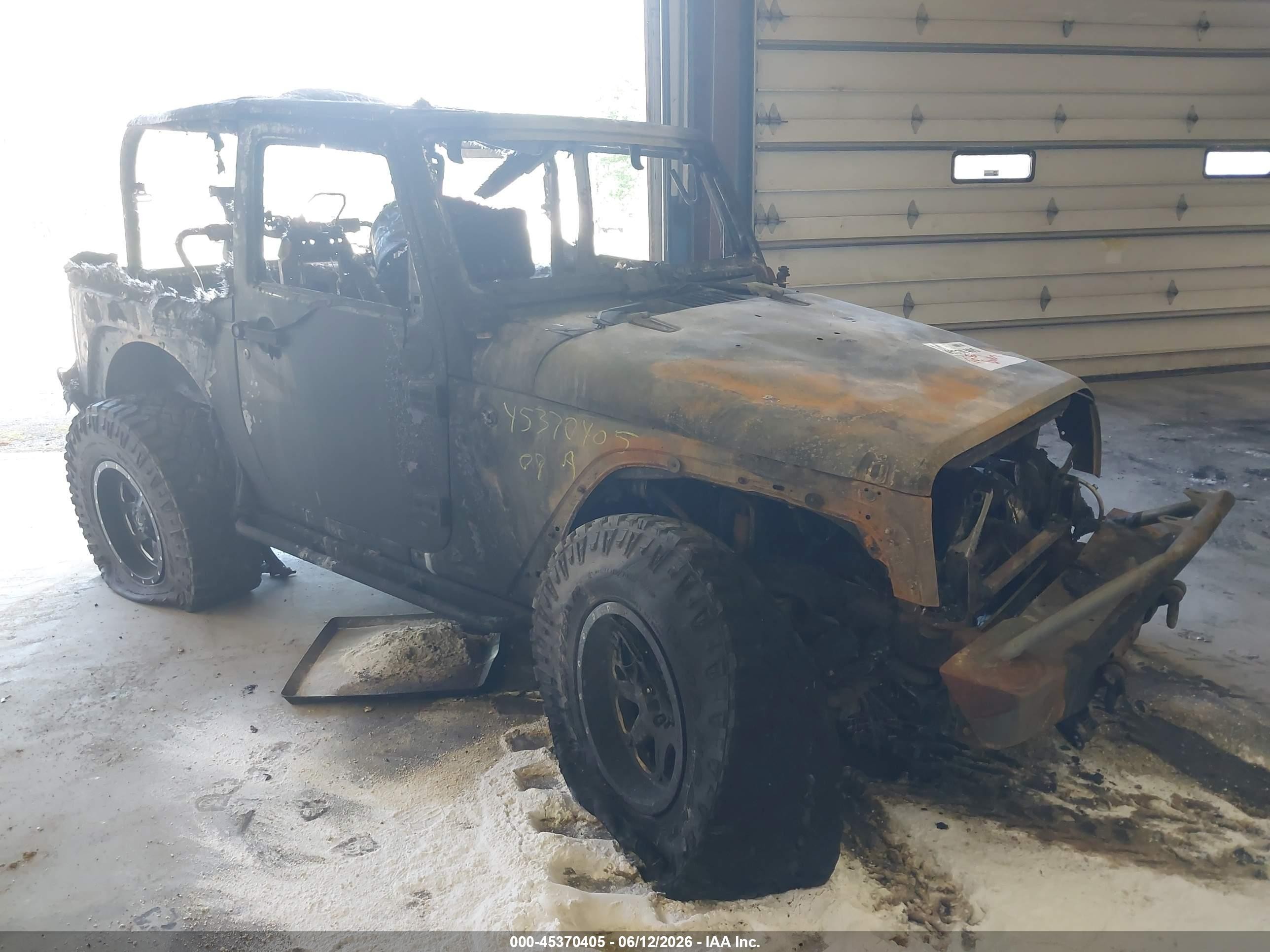 2009 Jeep Wrangler X Черный vin: 1J4FA24179L737210