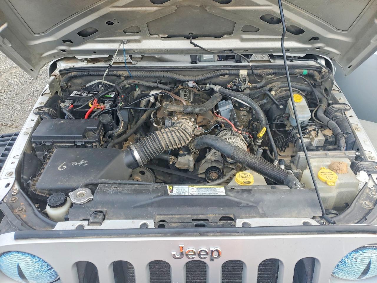 2009 Jeep Wrangler X Silver vin: 1J4FA24179L744691