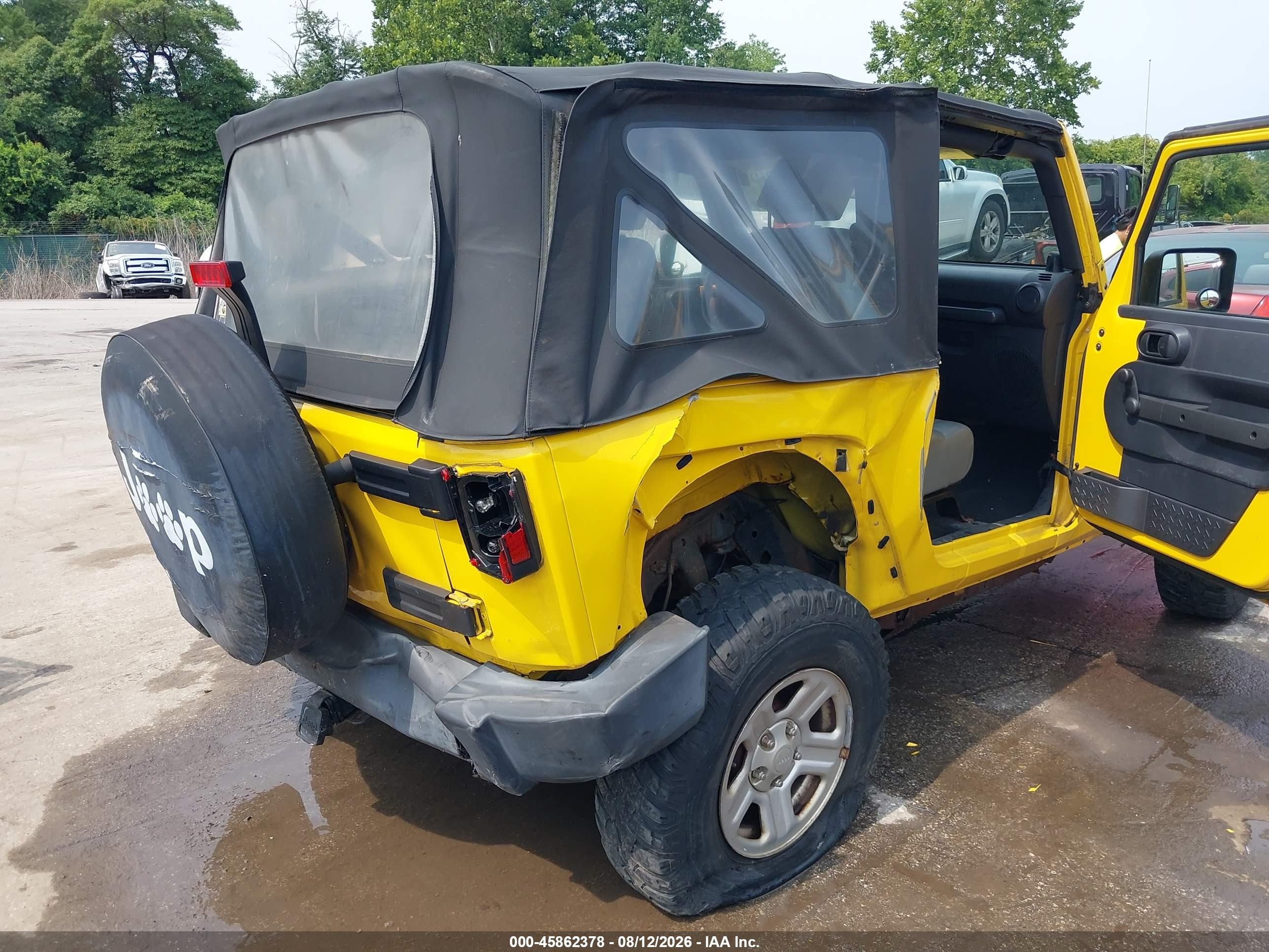 2009 Jeep Wrangler X Yellow vin: 1J4FA24179L756369