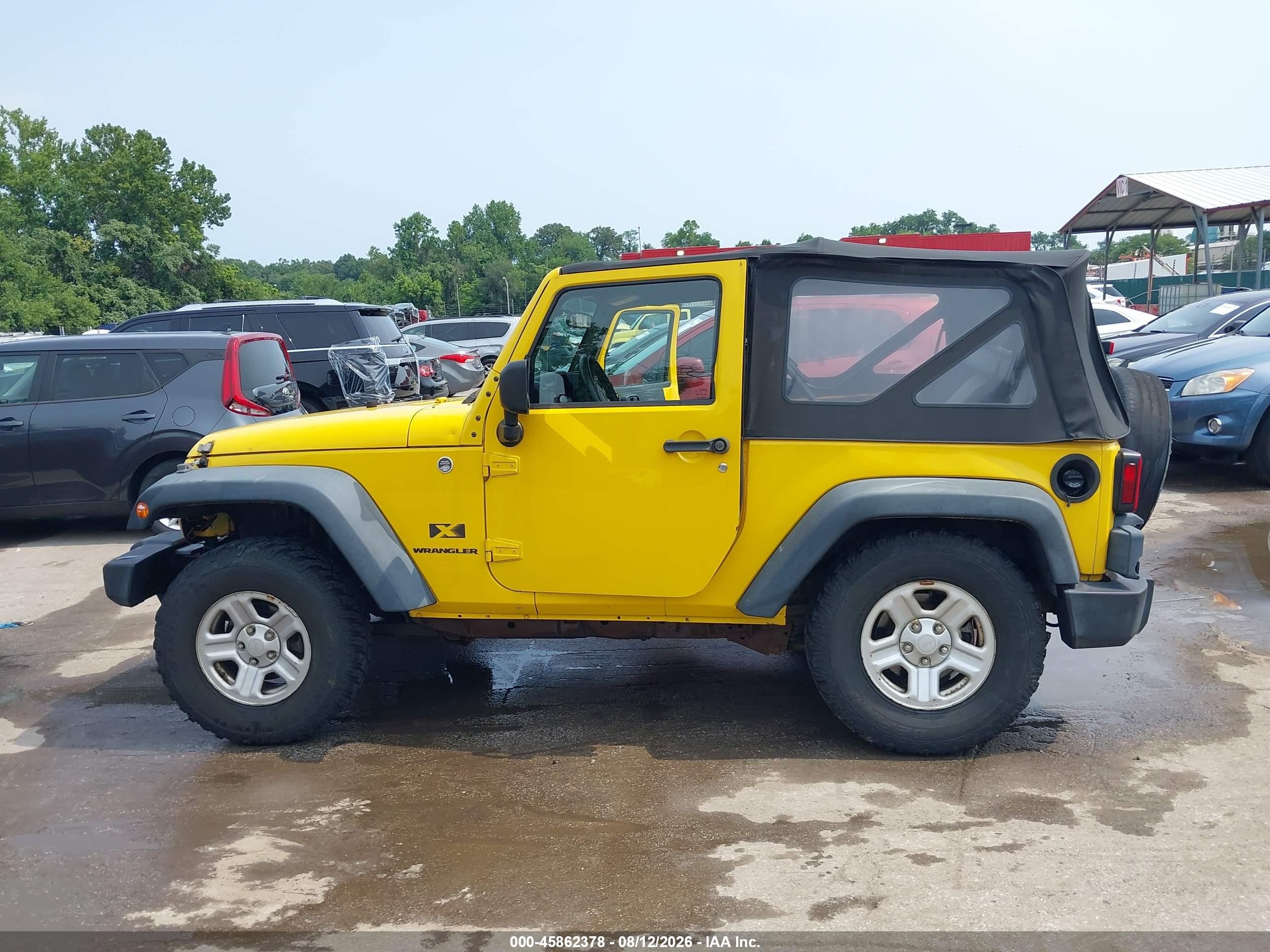 2009 Jeep Wrangler X Yellow vin: 1J4FA24179L756369