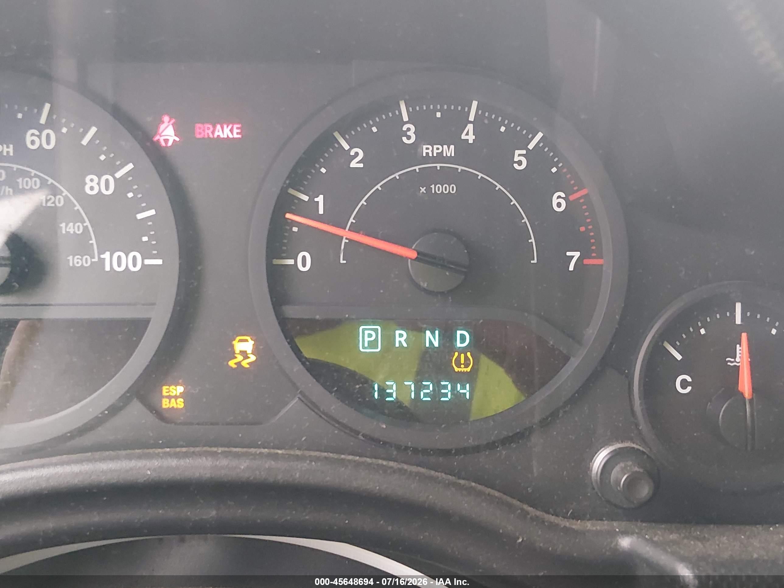 2009 Jeep Wrangler X Бордовый vin: 1J4FA24179L784690