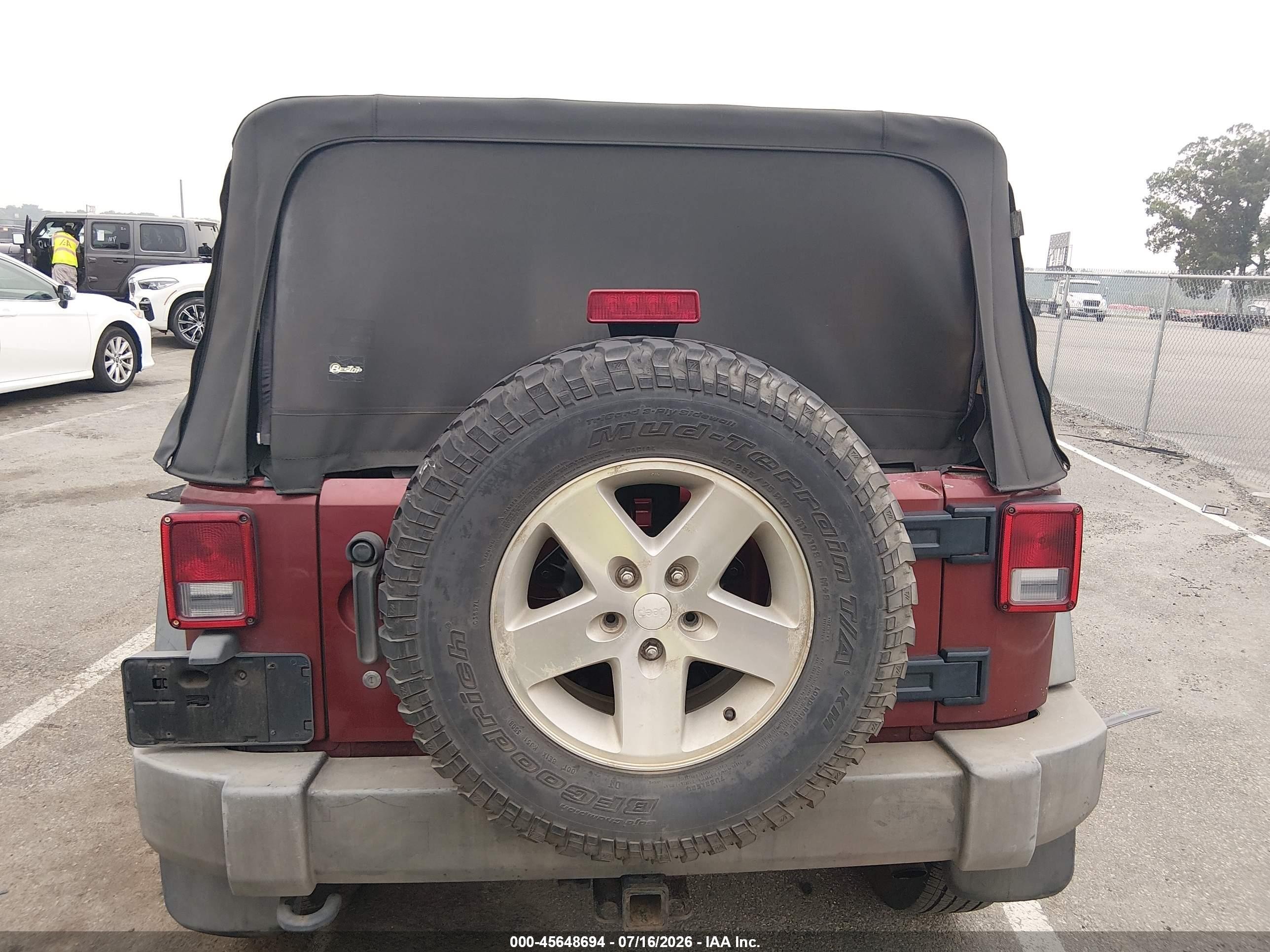 2009 Jeep Wrangler X Бордовый vin: 1J4FA24179L784690