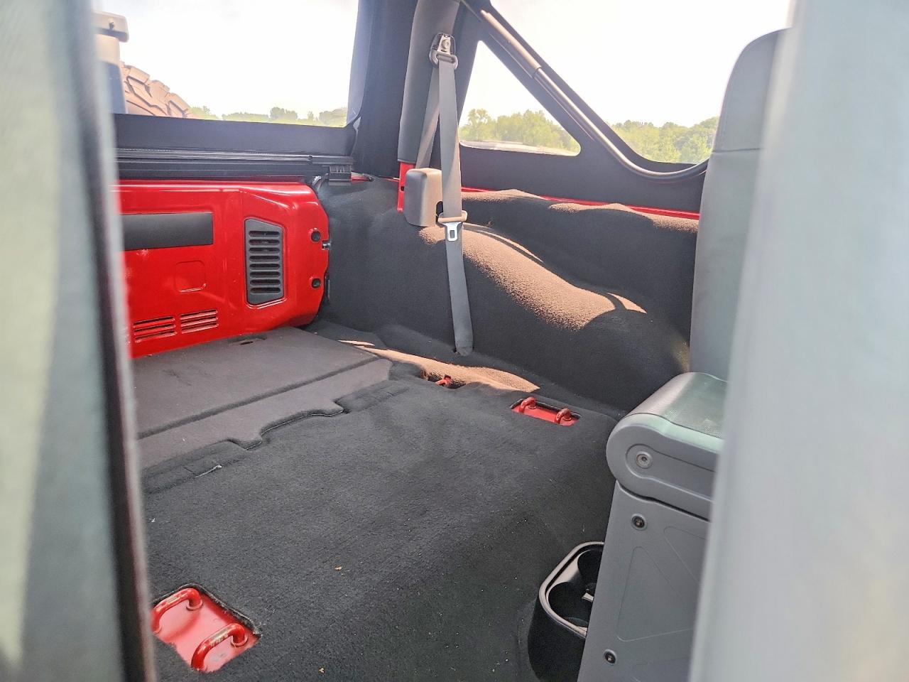 2008 Jeep Wrangler X Red vin: 1J4FA24188L635056