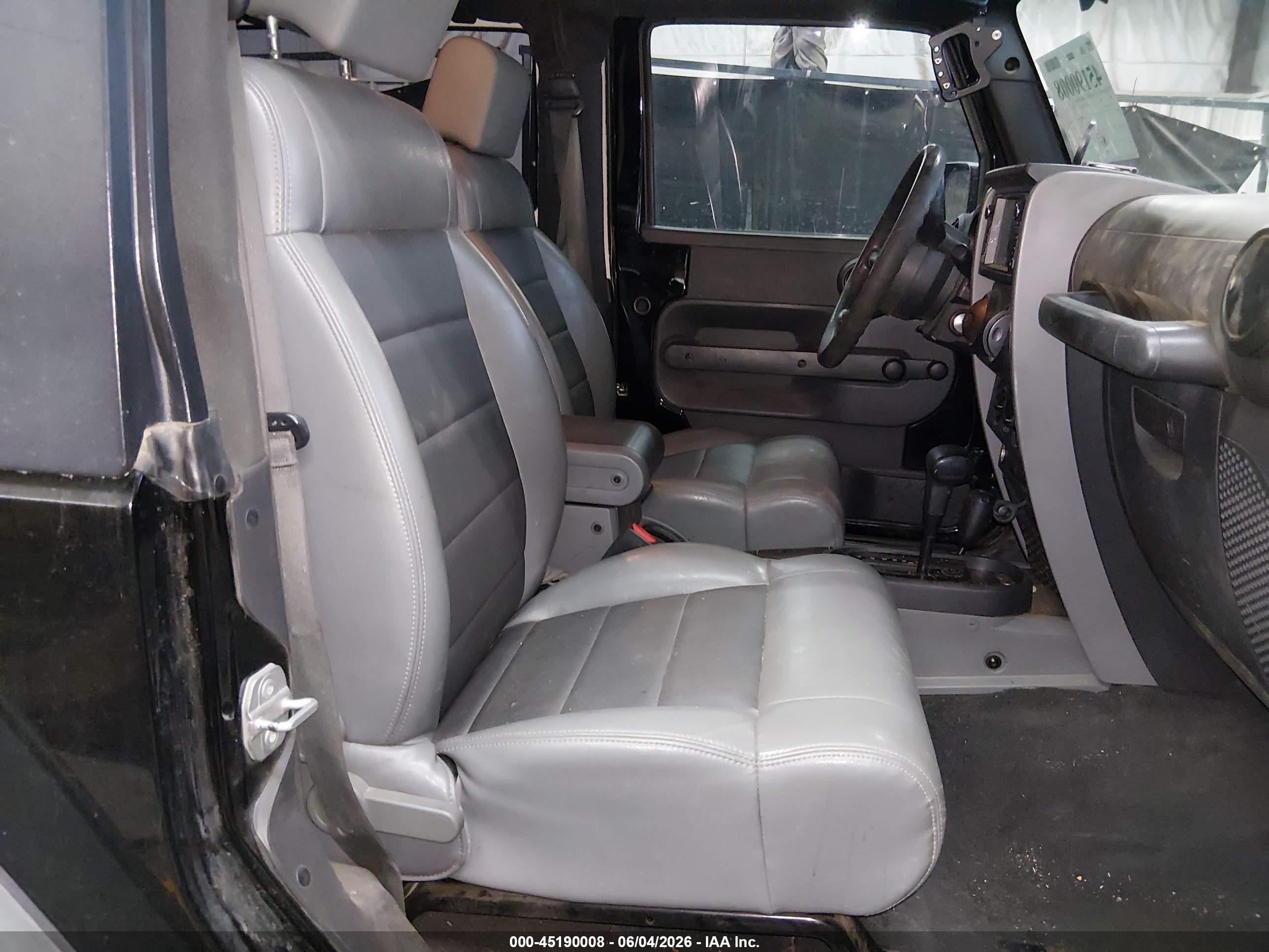 2009 Jeep Wrangler X Черный vin: 1J4FA24189L758633