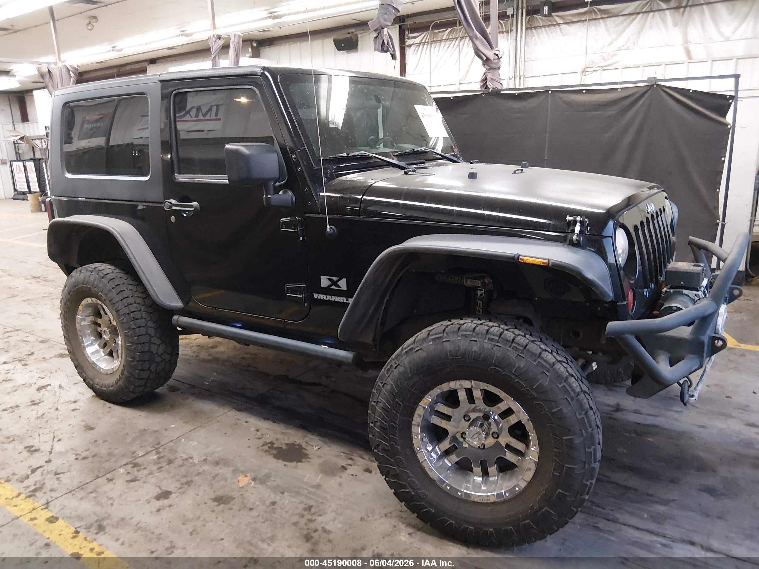 2009 Jeep Wrangler X Черный vin: 1J4FA24189L758633