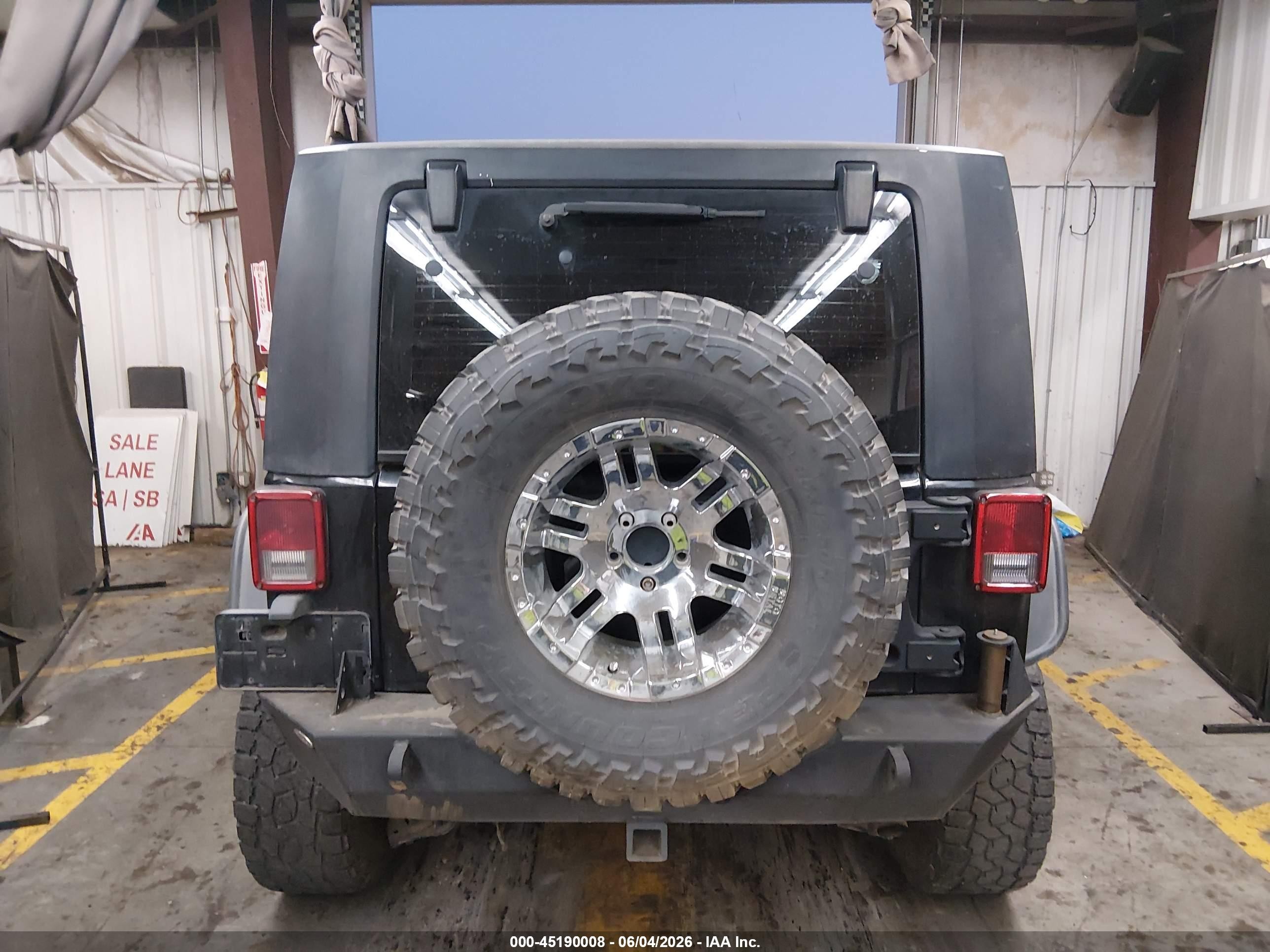 2009 Jeep Wrangler X Черный vin: 1J4FA24189L758633