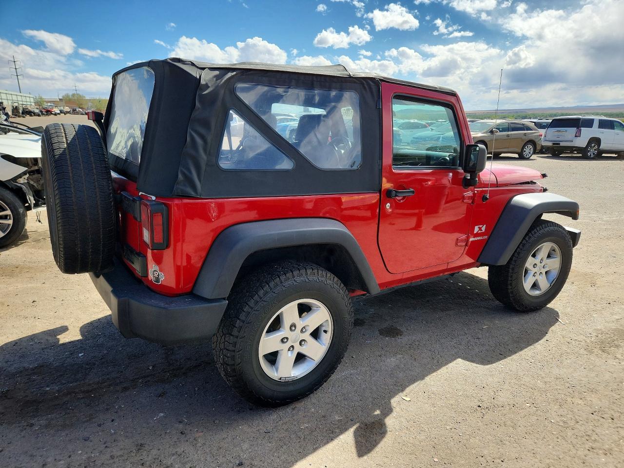 2007 Jeep Wrangler X Красный vin: 1J4FA24197L148916
