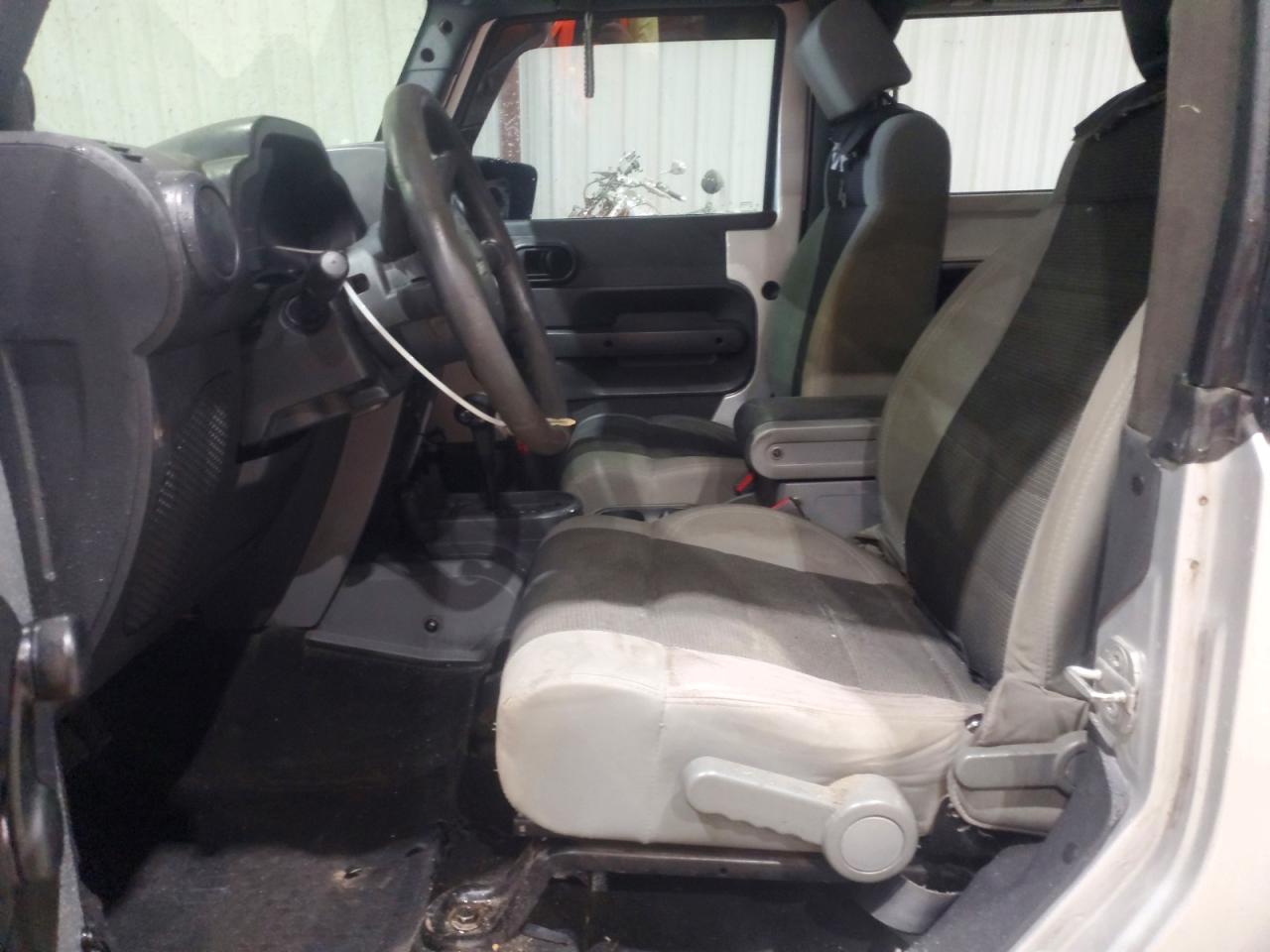 2007 Jeep Wrangler X Silver vin: 1J4FA24197L167837