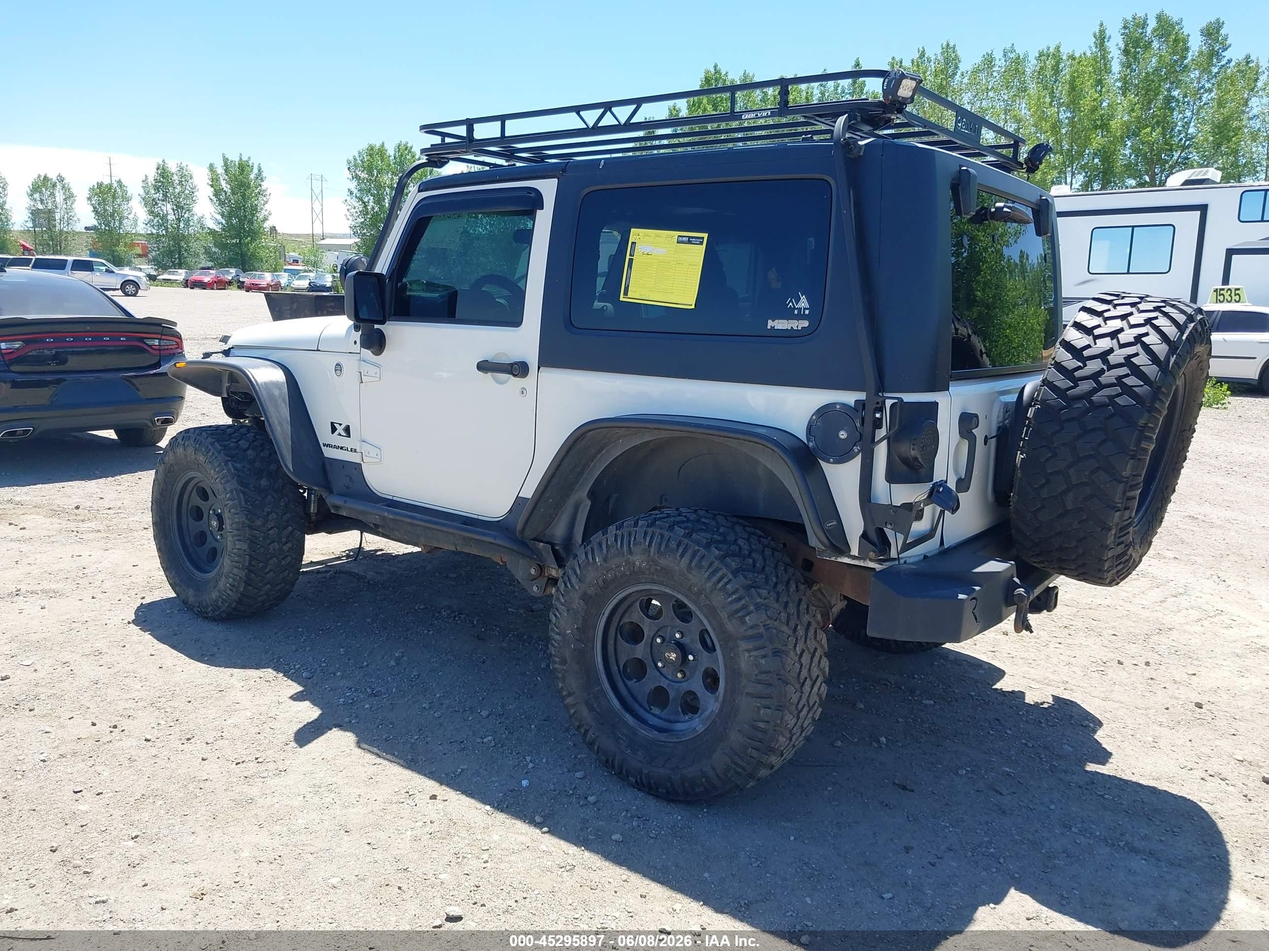 2007 Jeep Wrangler X Белый vin: 1J4FA24197L217460