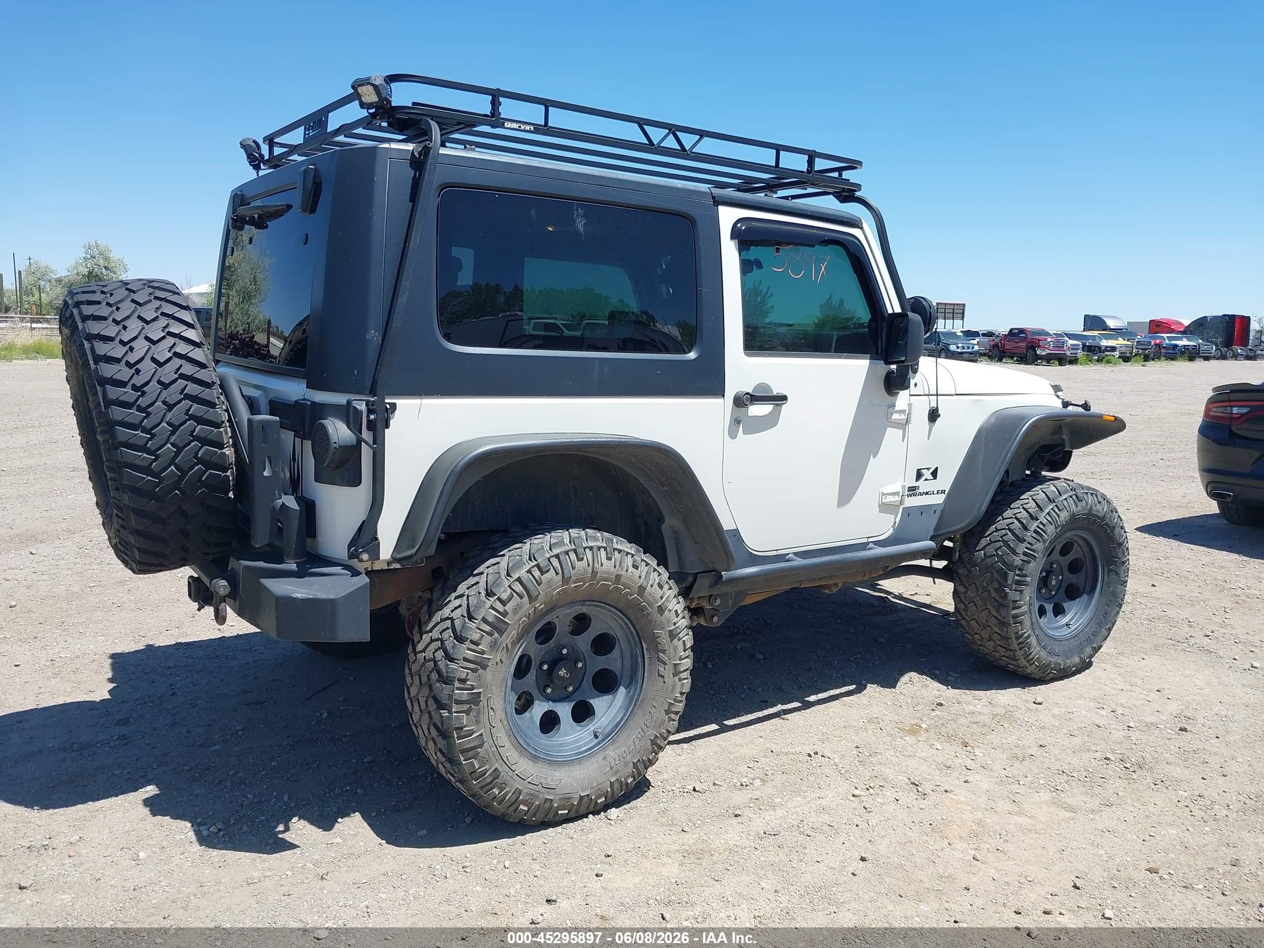 2007 Jeep Wrangler X Белый vin: 1J4FA24197L217460