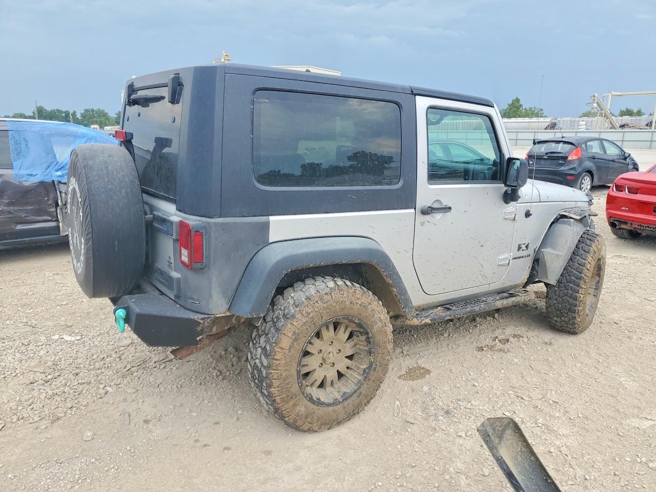 2008 Jeep Wrangler X Silver vin: 1J4FA24198L510728