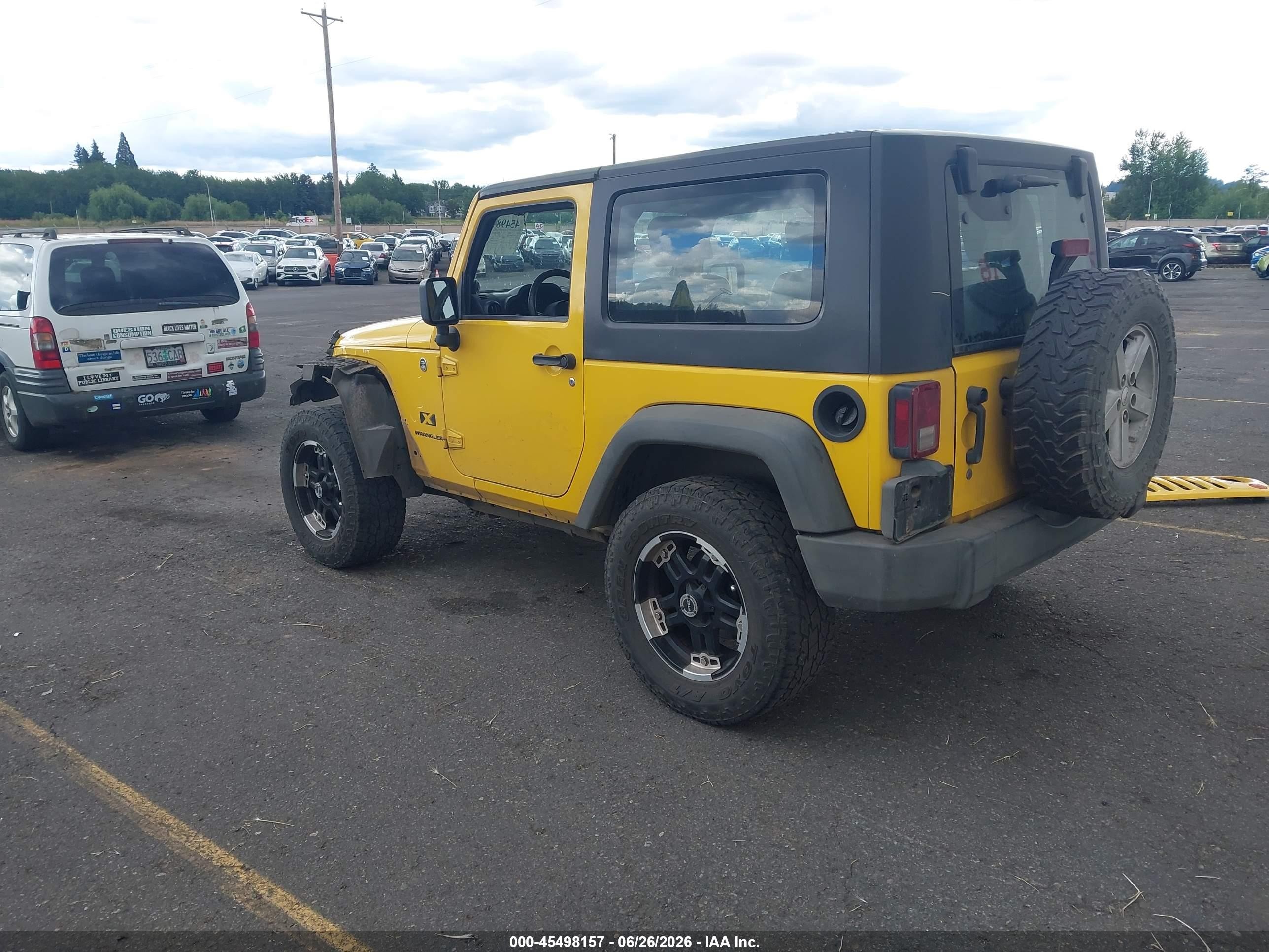 2008 Jeep Wrangler X Yellow vin: 1J4FA24198L525942