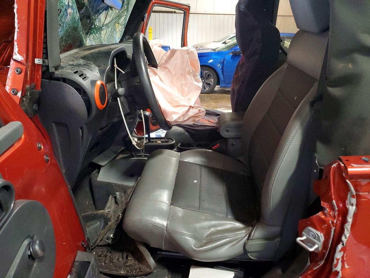 2009 Jeep Wrangler X Orange vin: 1J4FA24199L779992