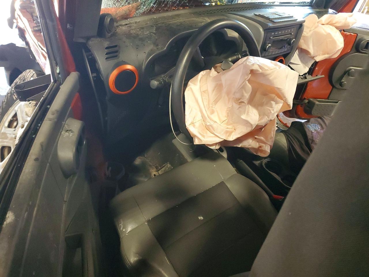 2009 Jeep Wrangler X Orange vin: 1J4FA24199L779992