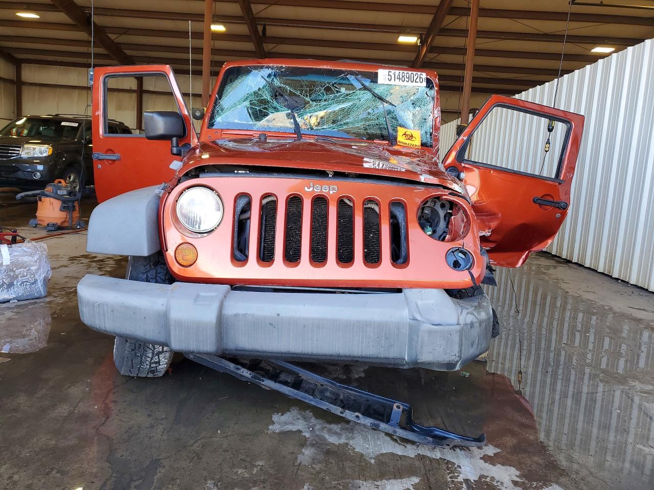 2009 Jeep Wrangler X Orange vin: 1J4FA24199L779992