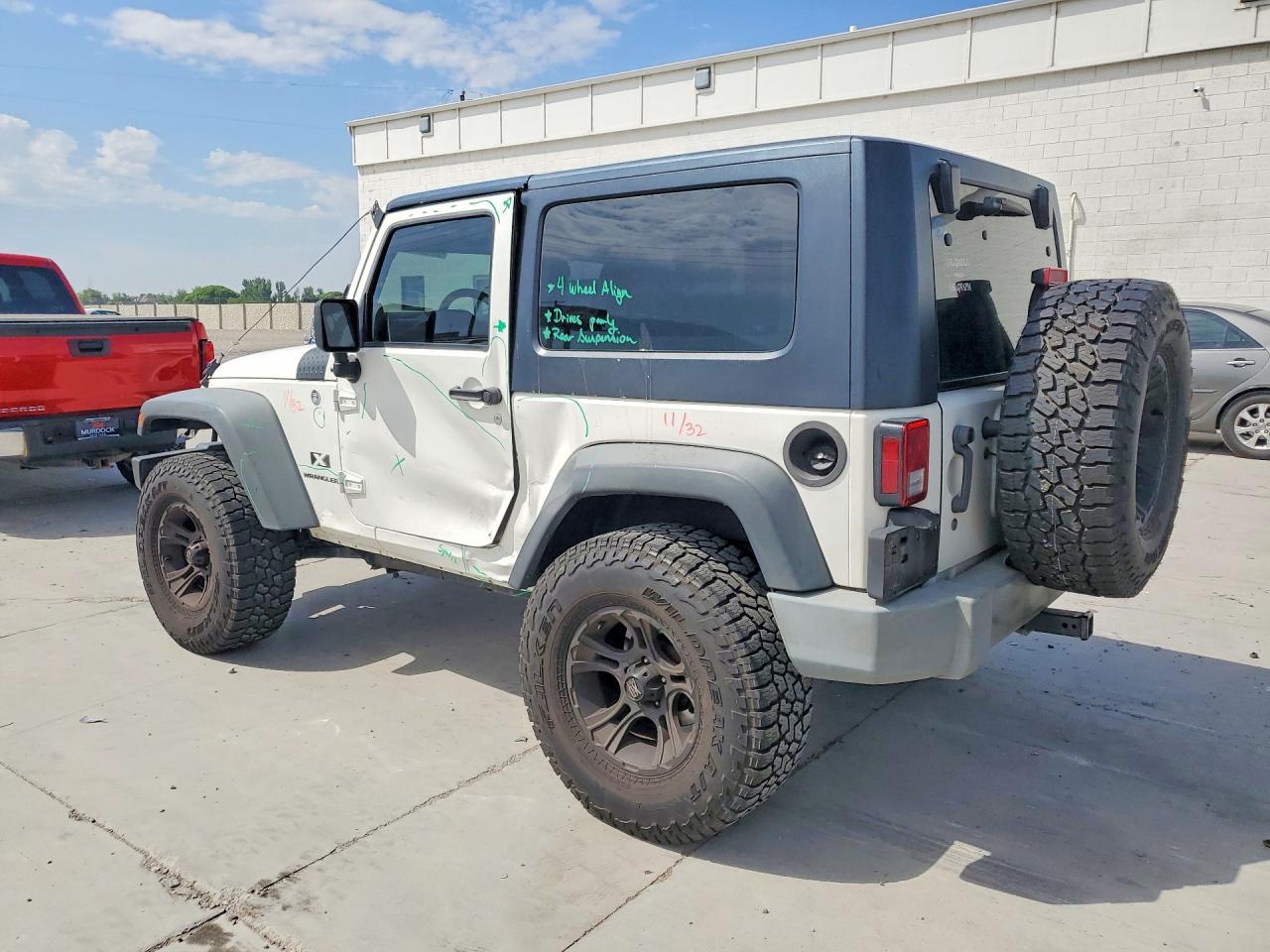 2009 Jeep Wrangler X Белый vin: 1J4FA24199L784545