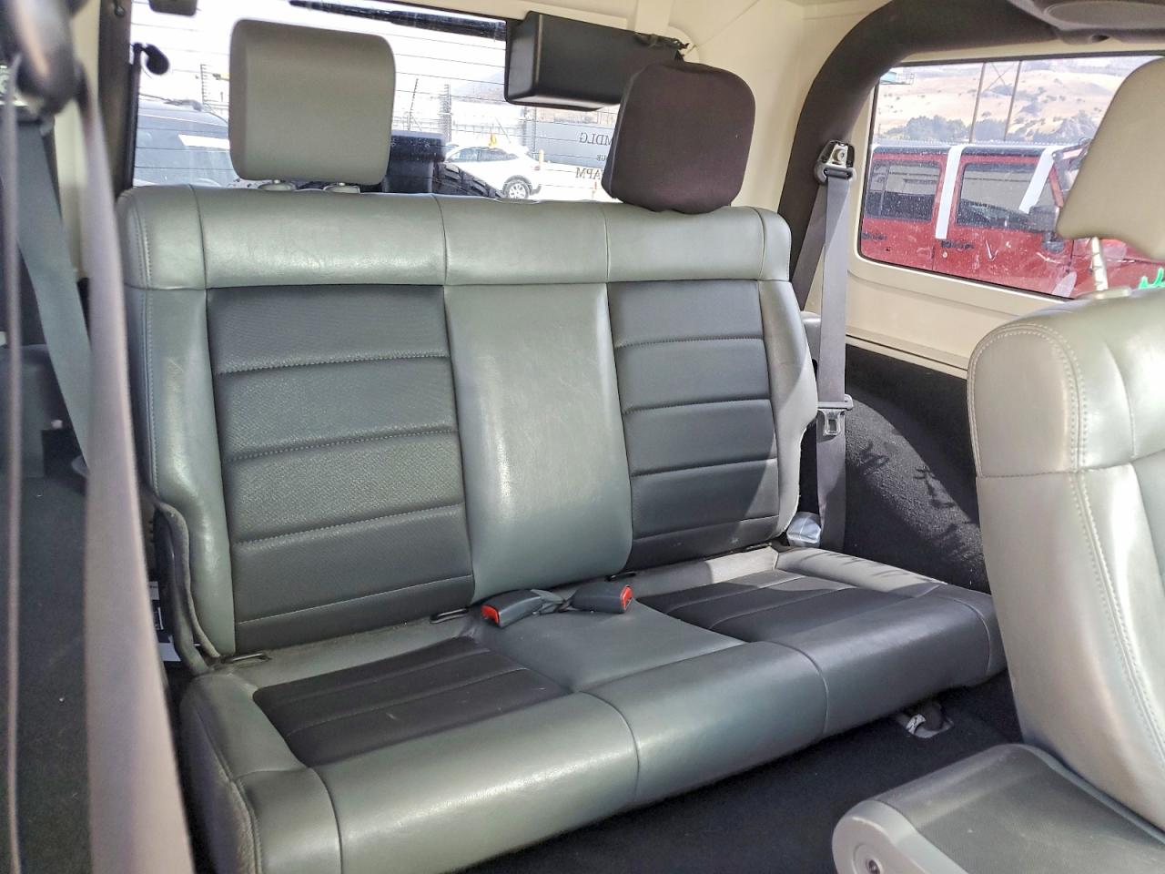2009 Jeep Wrangler X Белый vin: 1J4FA24199L784545
