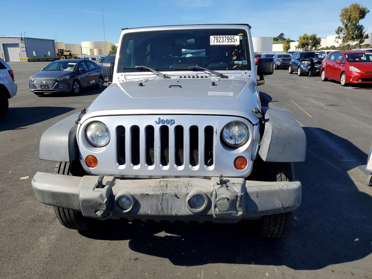 2007 Jeep Wrangler X Silver vin: 1J4FA241X7L112099