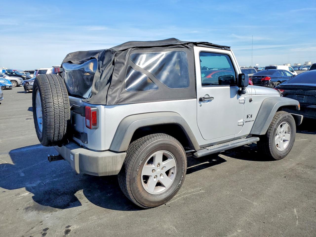 2007 Jeep Wrangler X Silver vin: 1J4FA241X7L112099