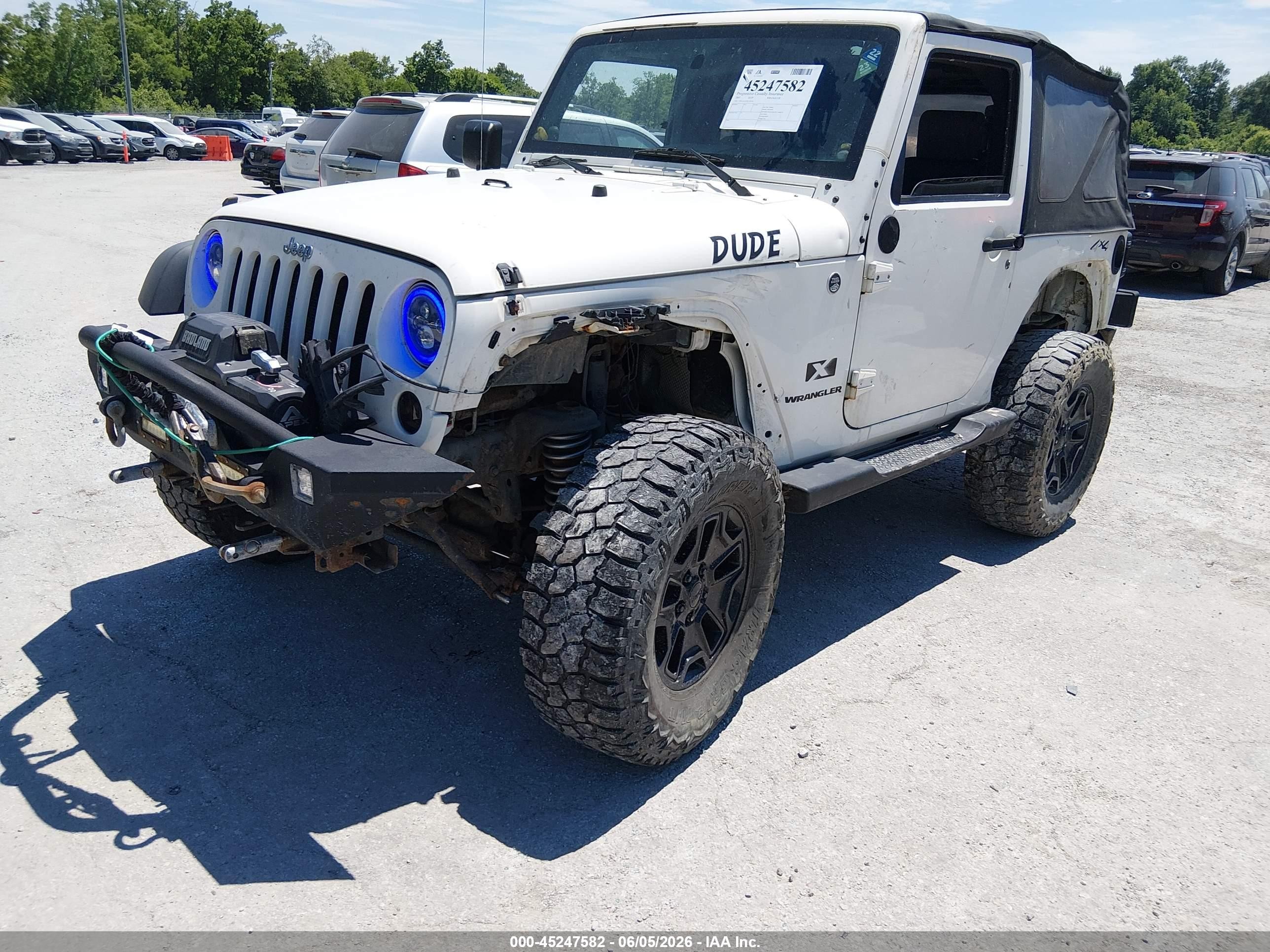 2007 Jeep Wrangler X White vin: 1J4FA241X7L153574