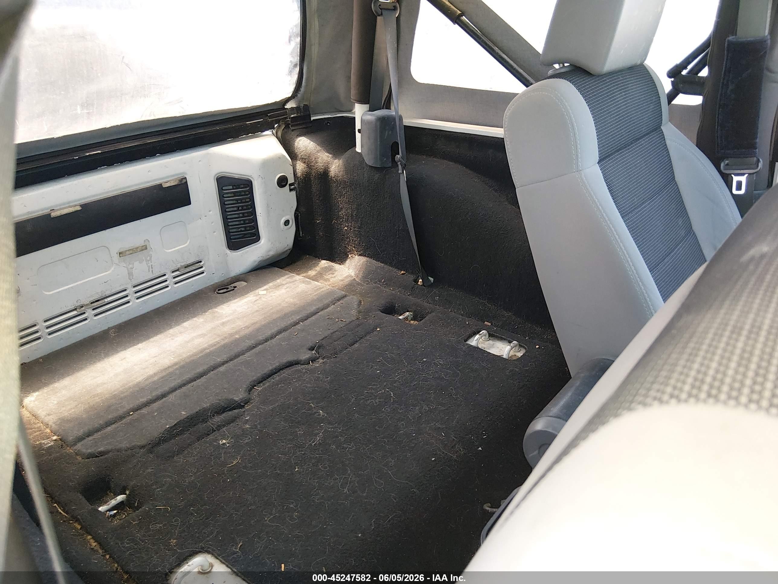 2007 Jeep Wrangler X White vin: 1J4FA241X7L153574