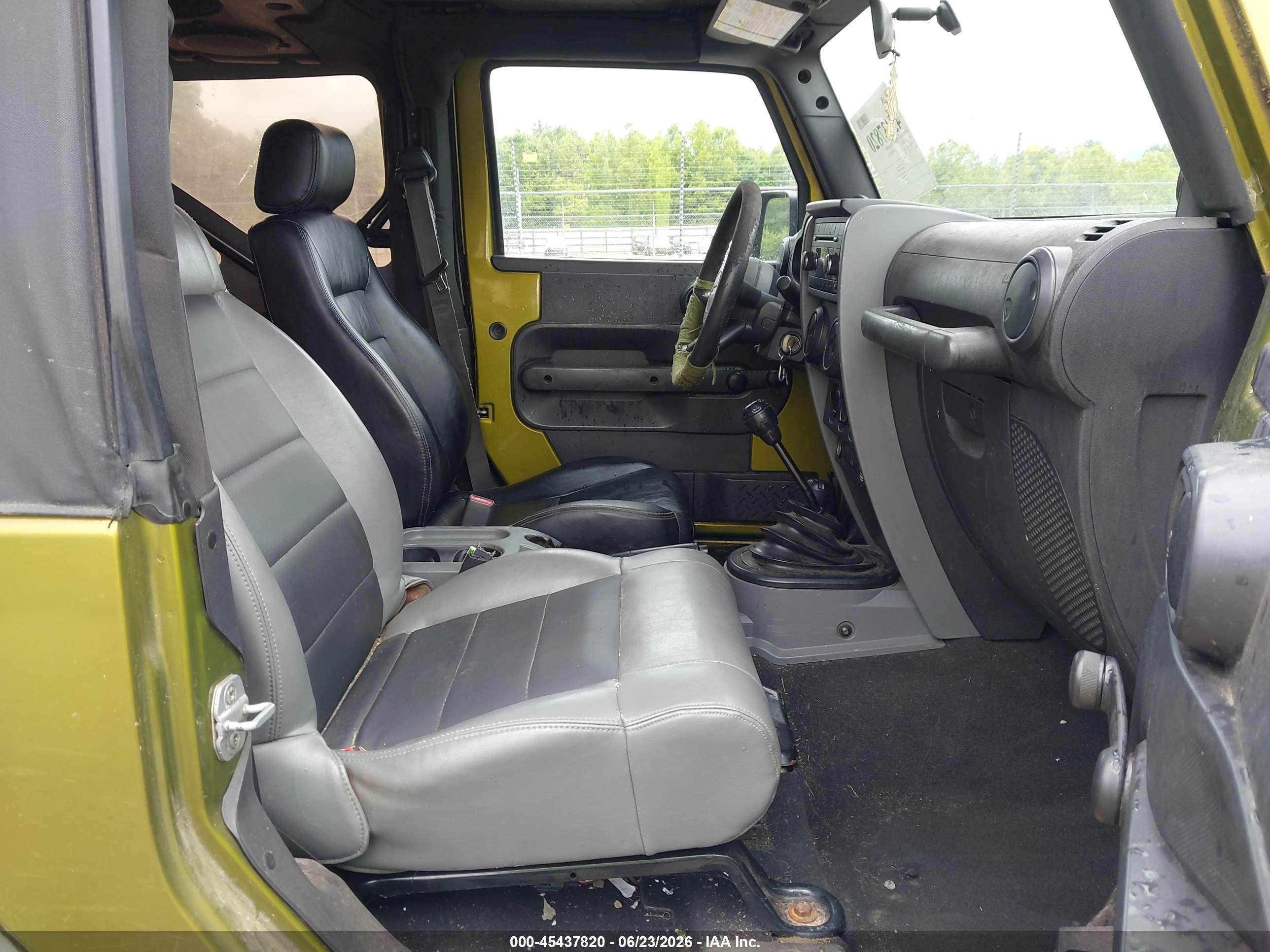2008 Jeep Wrangler X Green vin: 1J4FA241X8L542765