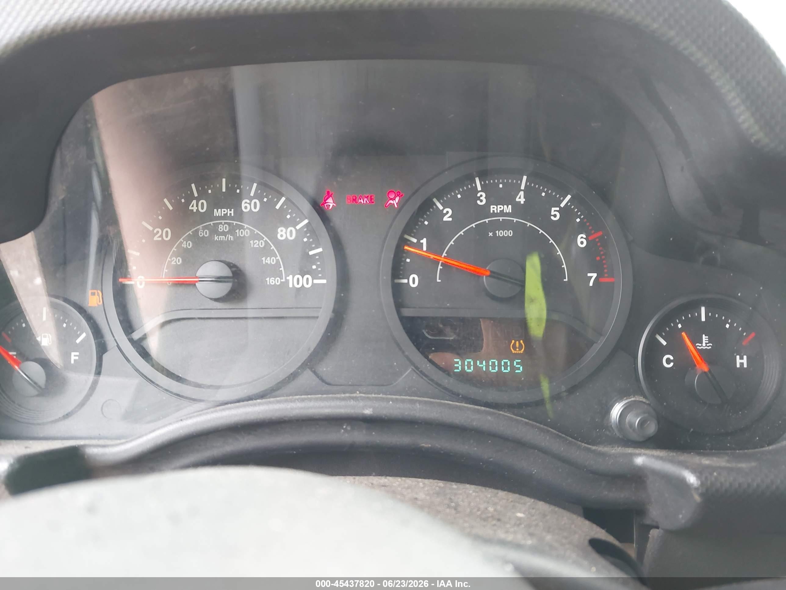 2008 Jeep Wrangler X Green vin: 1J4FA241X8L542765