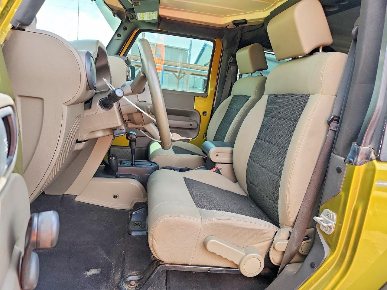 2008 Jeep Wrangler X Green vin: 1J4FA241X8L543219