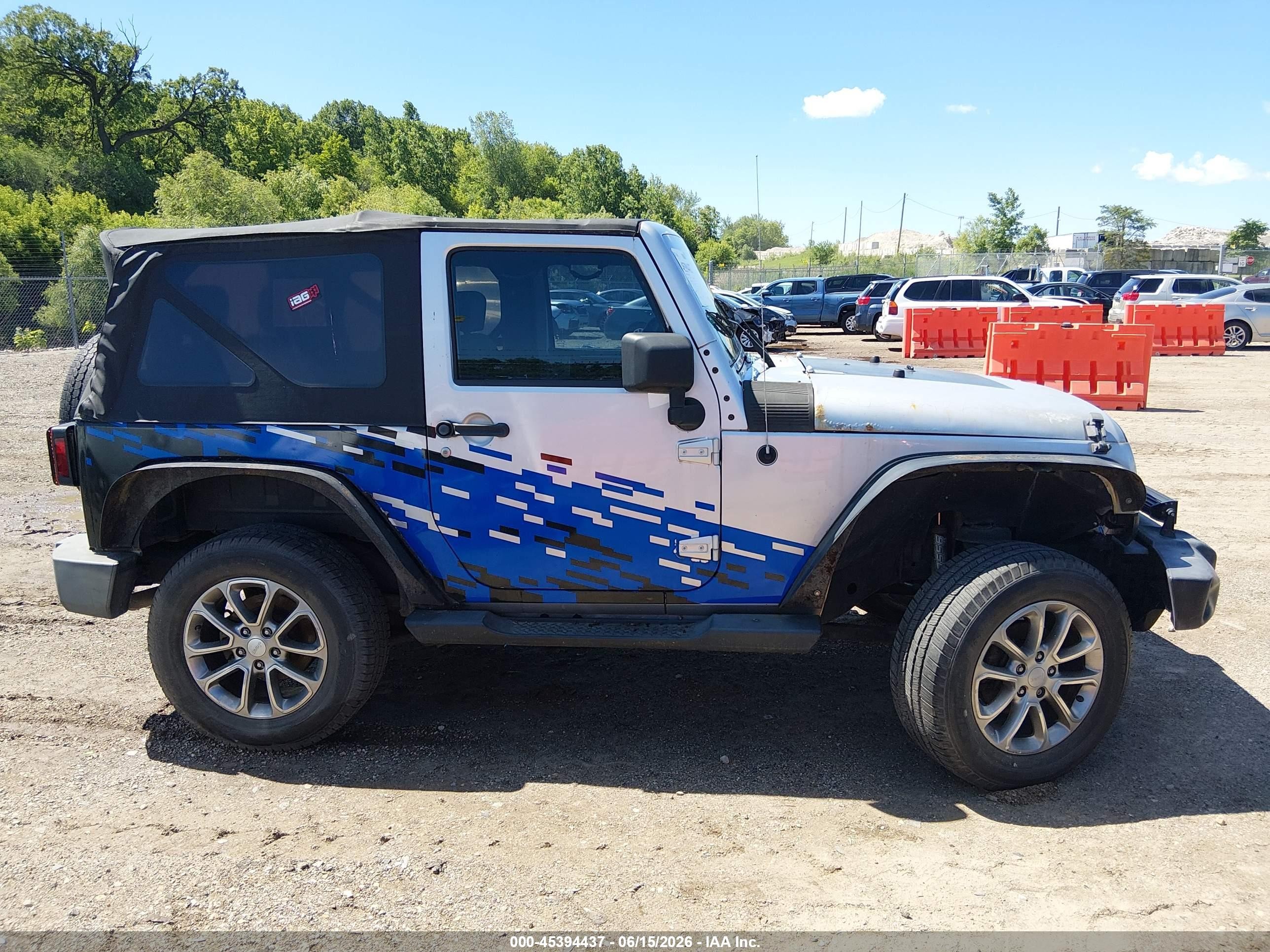 2009 Jeep Wrangler X Silver vin: 1J4FA241X9L747830