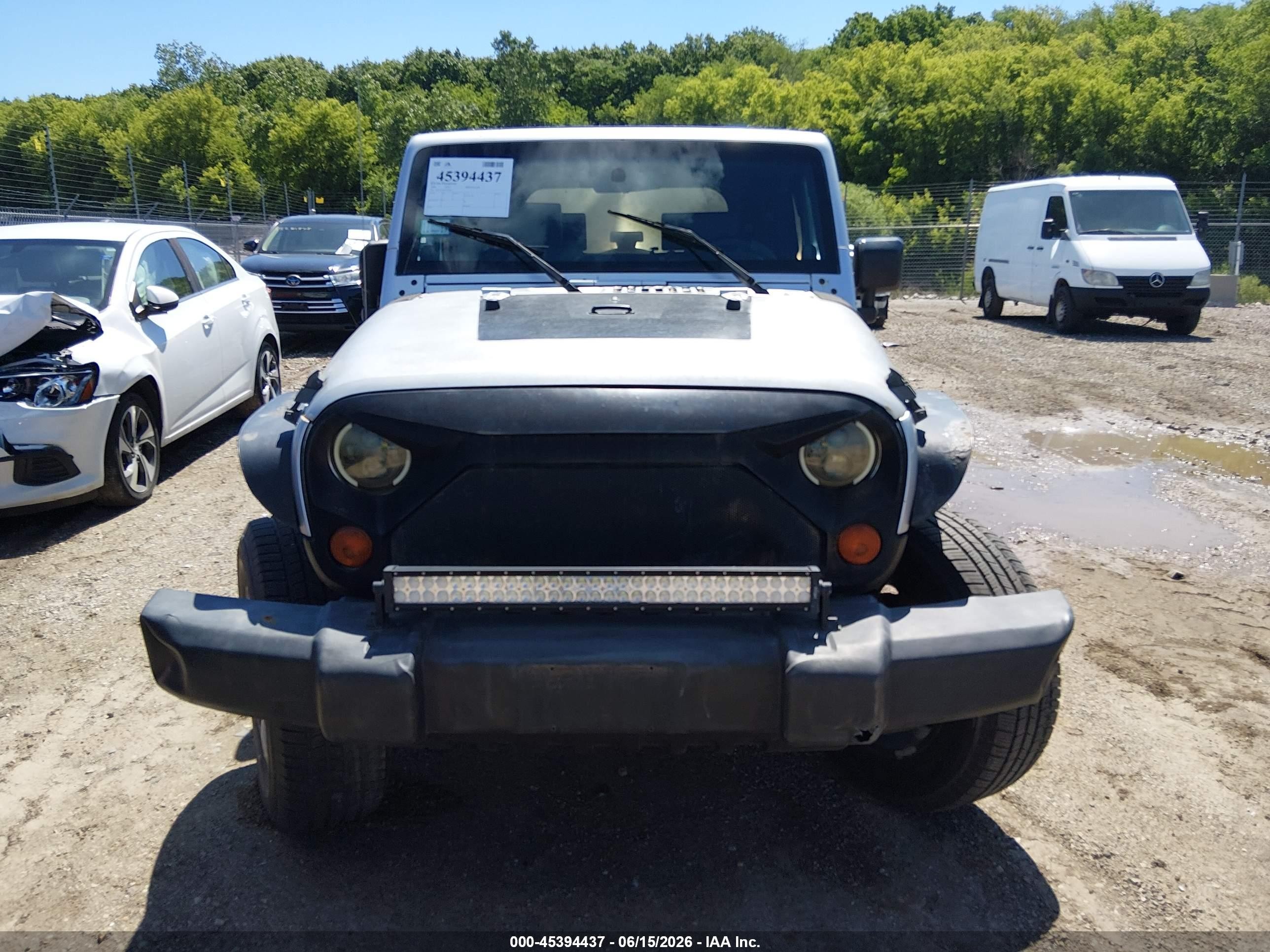 2009 Jeep Wrangler X Silver vin: 1J4FA241X9L747830