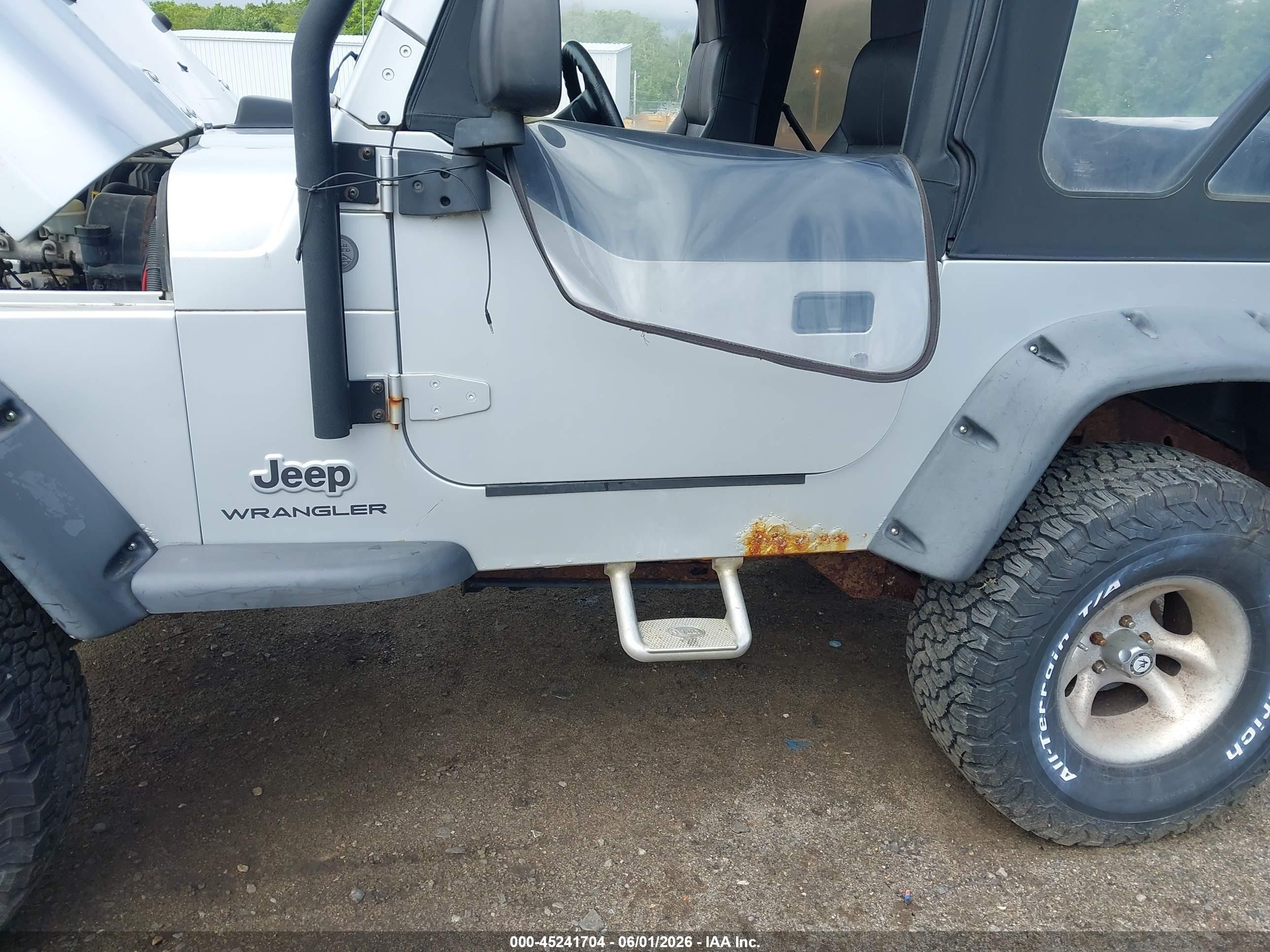 2004 Jeep Wrangler Se Silver vin: 1J4FA29104P753582