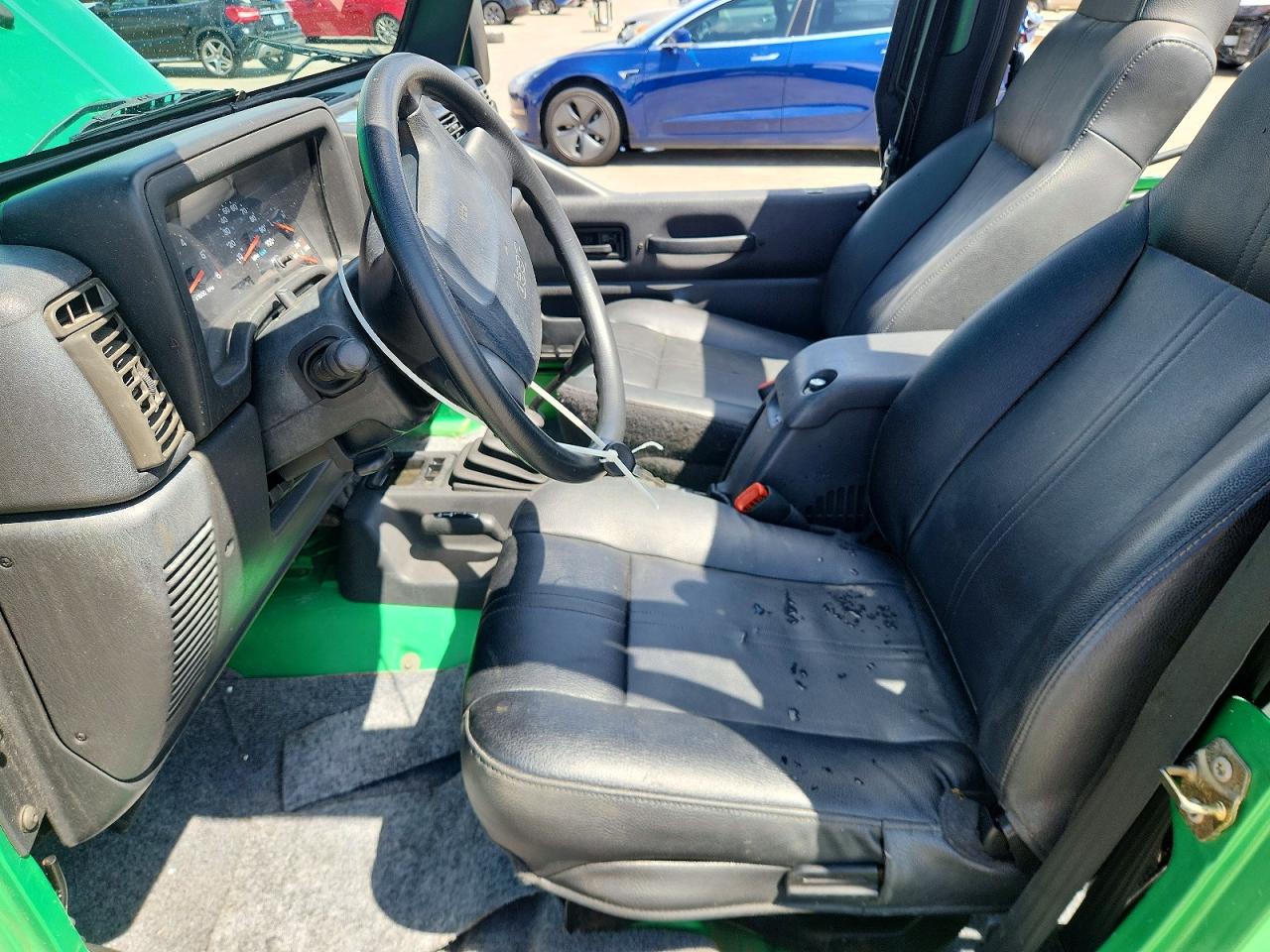 2004 Jeep Wrangler / Tj Se Green vin: 1J4FA29124P731826