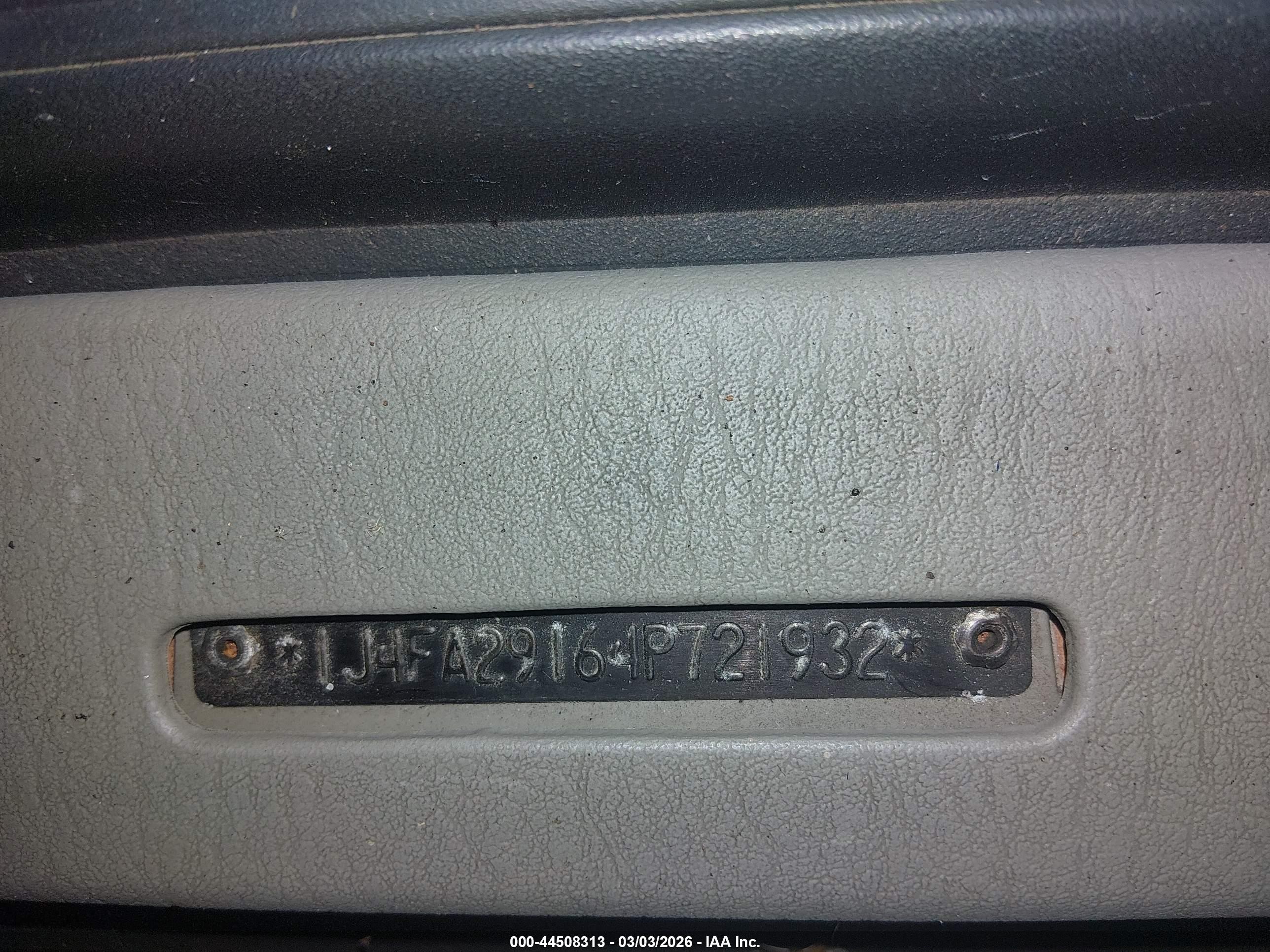 2004 Jeep Wrangler Se Beige vin: 1J4FA29164P721932