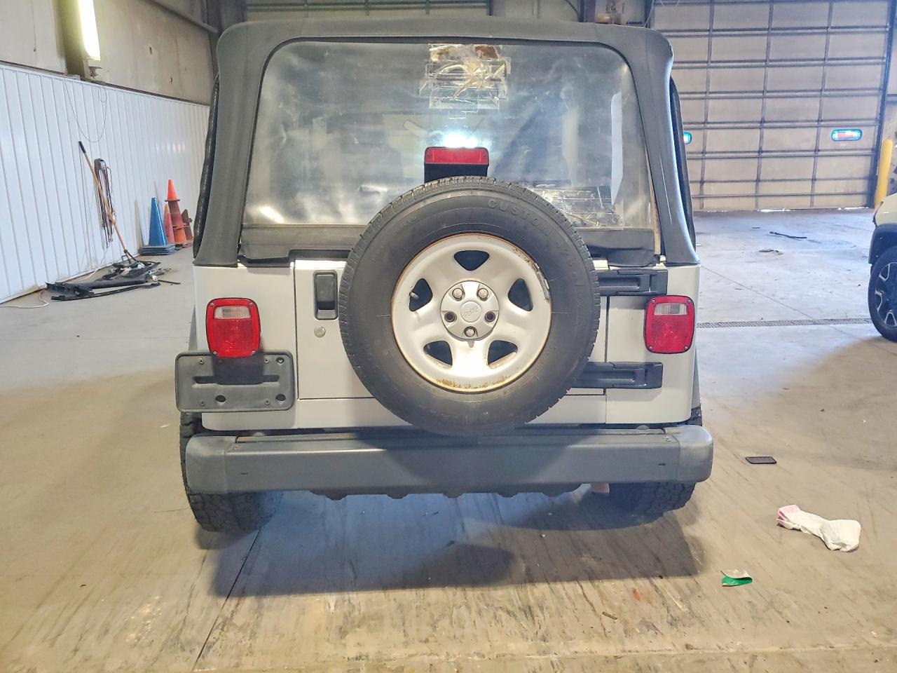 2005 Jeep Wrangler / Tj Se Белый vin: 1J4FA29175P361135