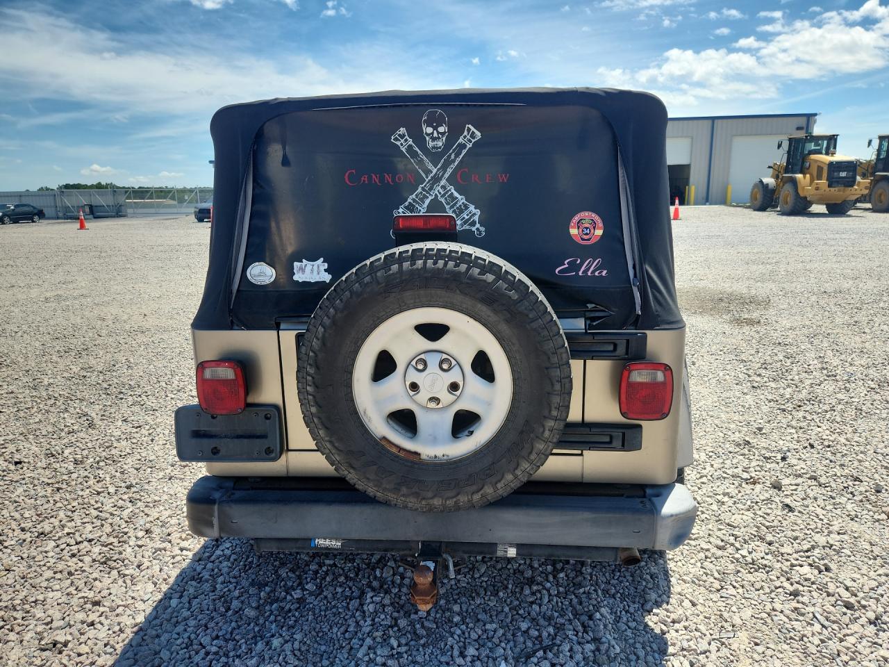 2005 Jeep Wrangler / Tj Se Cream vin: 1J4FA291X5P311877