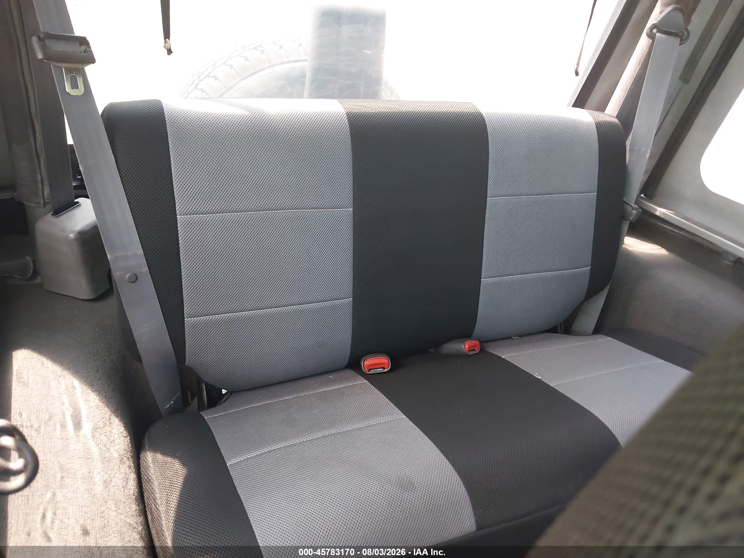 2000 Jeep Wrangler Se Серый vin: 1J4FA29P1YP775164