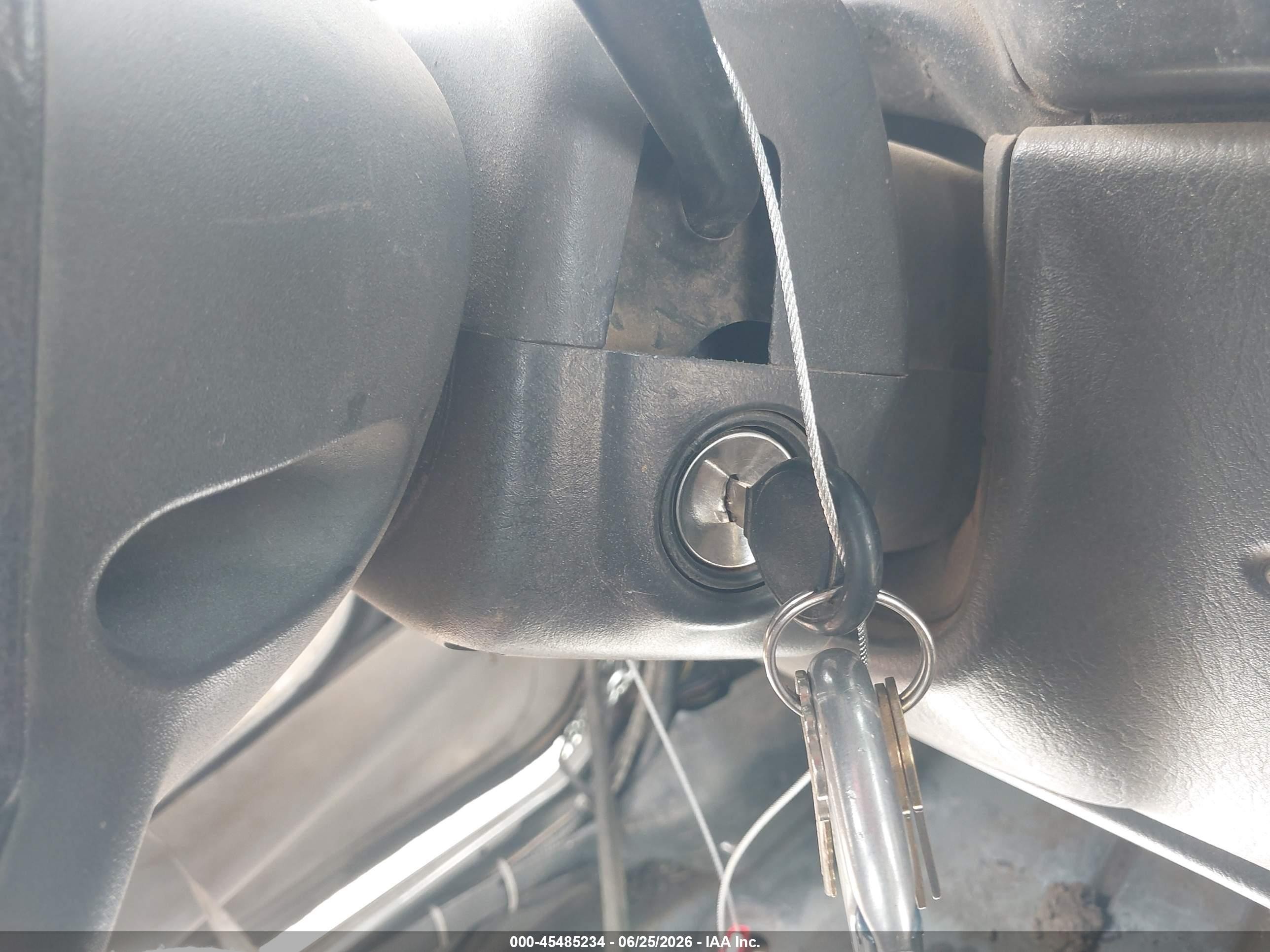 2000 Jeep Wrangler Se Silver vin: 1J4FA29P2YP726846