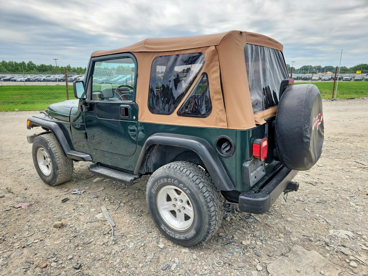 2000 Jeep Wrangler / Tj Se Green vin: 1J4FA29P3YP802526