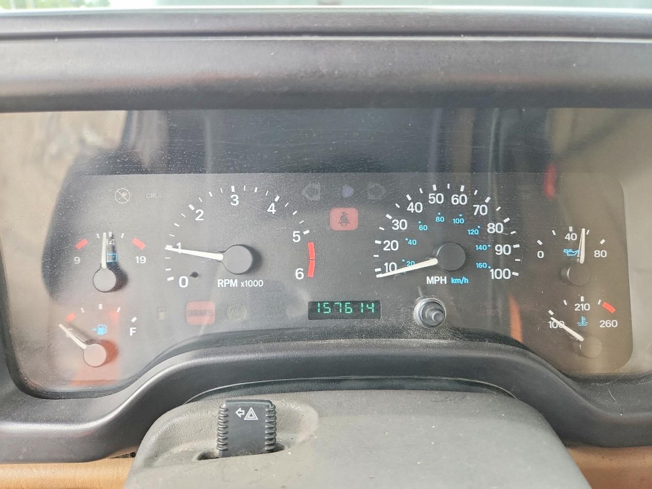 2000 Jeep Wrangler / Tj Se Green vin: 1J4FA29P3YP802526