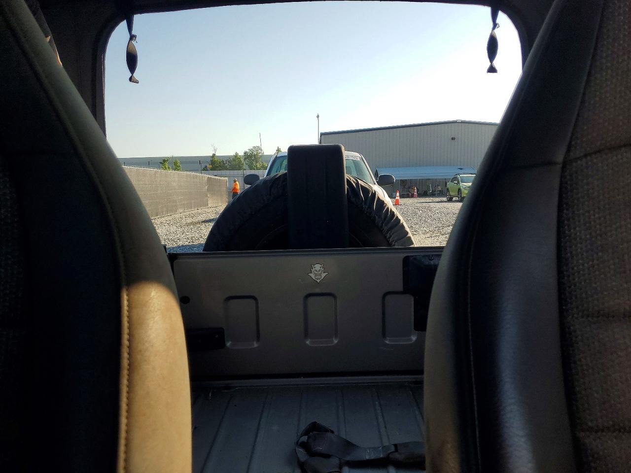 2000 Jeep Wrangler / Tj Se Silver vin: 1J4FA29P5YP714996
